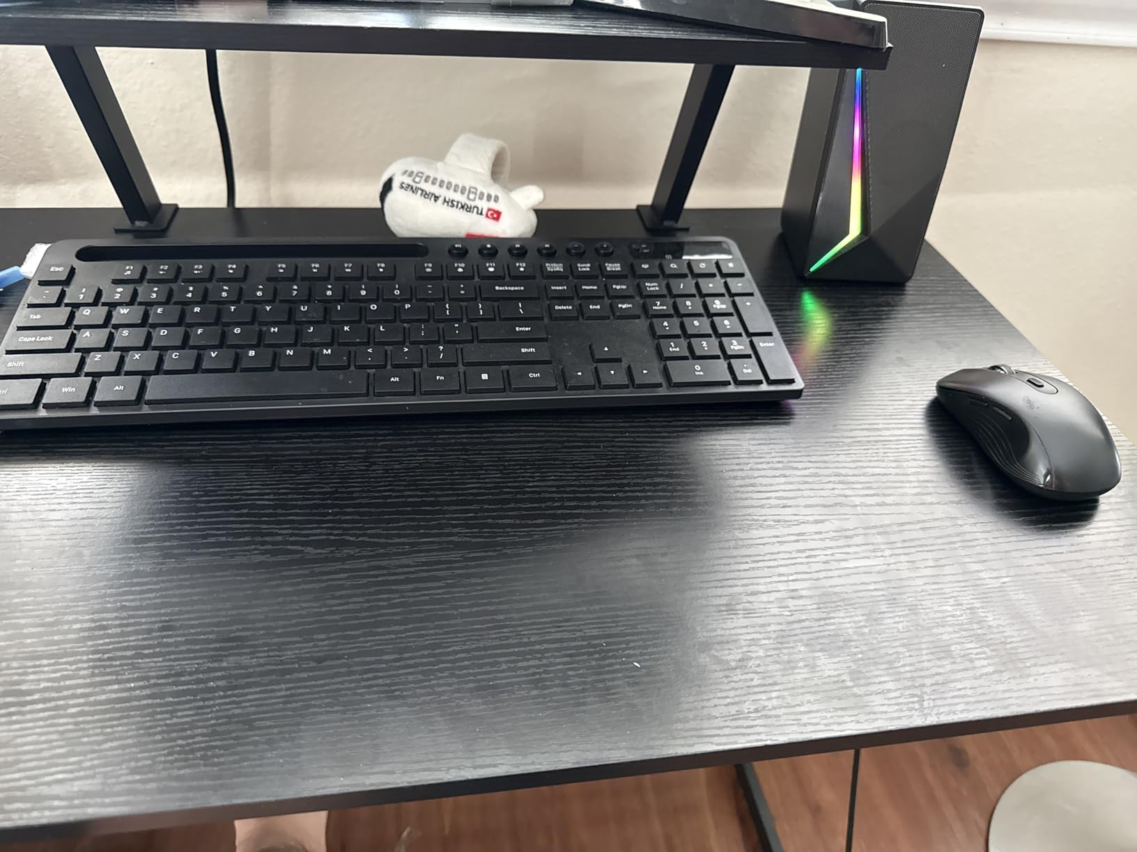 Wireless Keyboard and Mouse Combo, MARVO 2.4G Ergonomic Wireless Computer Keyboard with Phone Tablet Holder, Silent Mouse with 6 Button, Compatible with MacBook, Windows (Black) customer photo 2