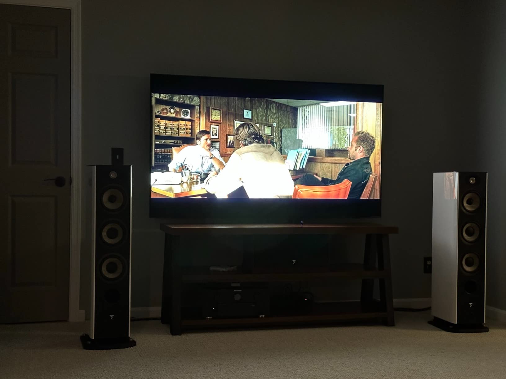 50-Inch Class Neo QLED 4K QN90B Series Mini LED Quantum HDR 32x, Dolby Atmos, Object Tracking Sound+, Anti-Glare, Ultra Viewing Angle, Smart TV with Alexa Built-In (QN50QN90BAFXZA, 2022 Model) customer photo 1