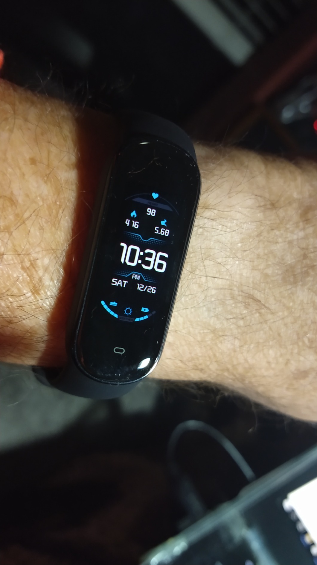 Band 7 Activity Fitness Tracker for Men Women, 18-Day Battery Life, Alexa Built-in, 1.47