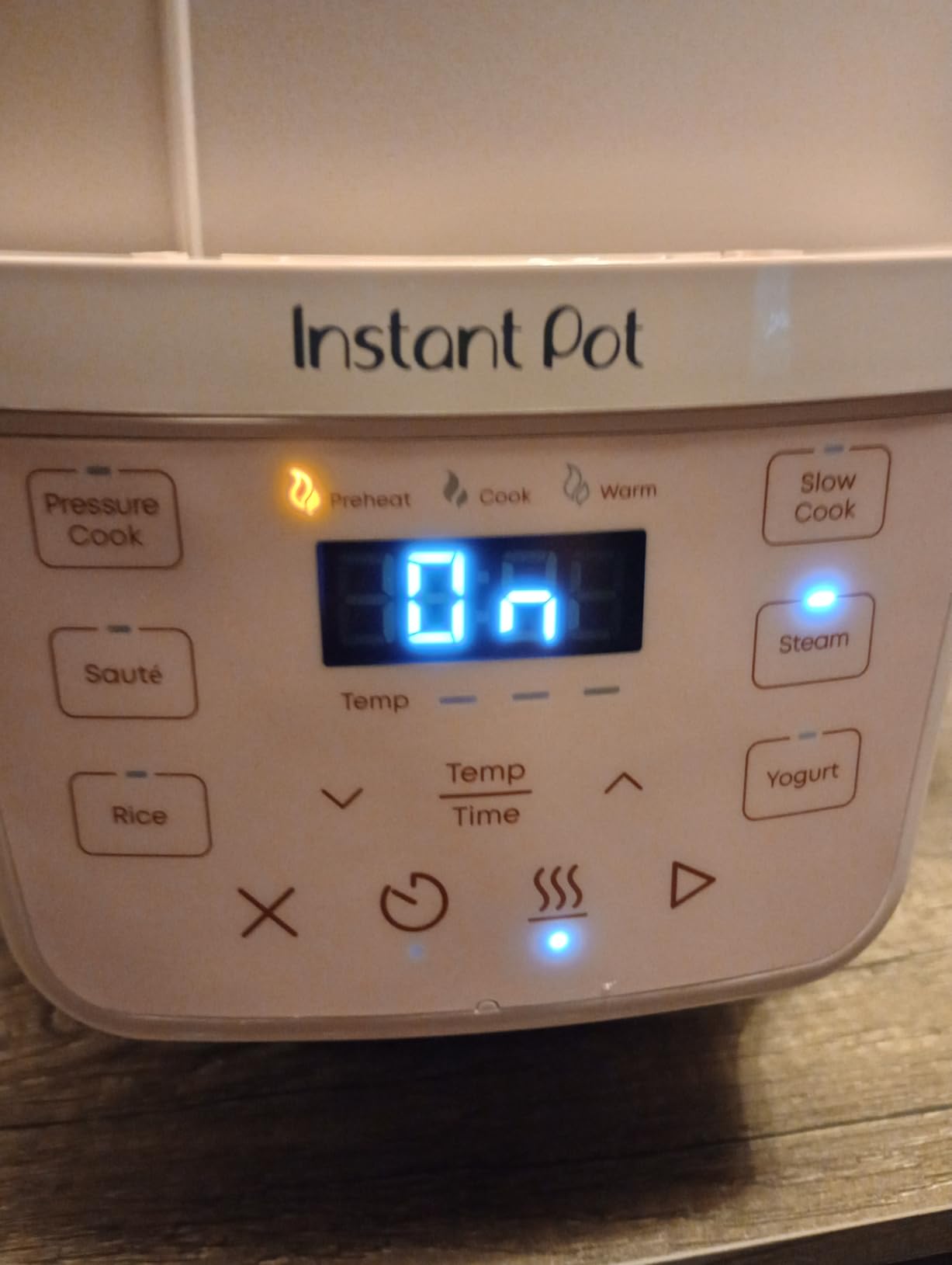 Instant Pot 6QT RIO 7-in-1 Multi-Cooker, Pressure Cooker, Slow cook, Saute, Steam, Rice Maker, Yogurt, & Warmer, Black, 6 Quarts customer photo 1