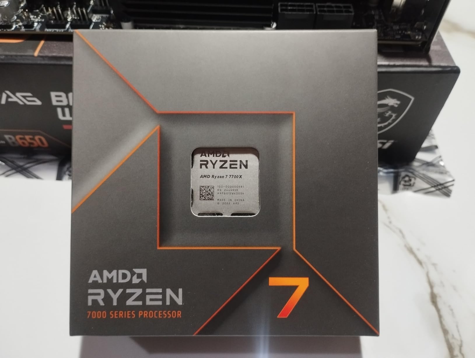 Ryzen 7 7700X 8-Core, 16-Thread Unlocked Desktop Processor customer photo 1
