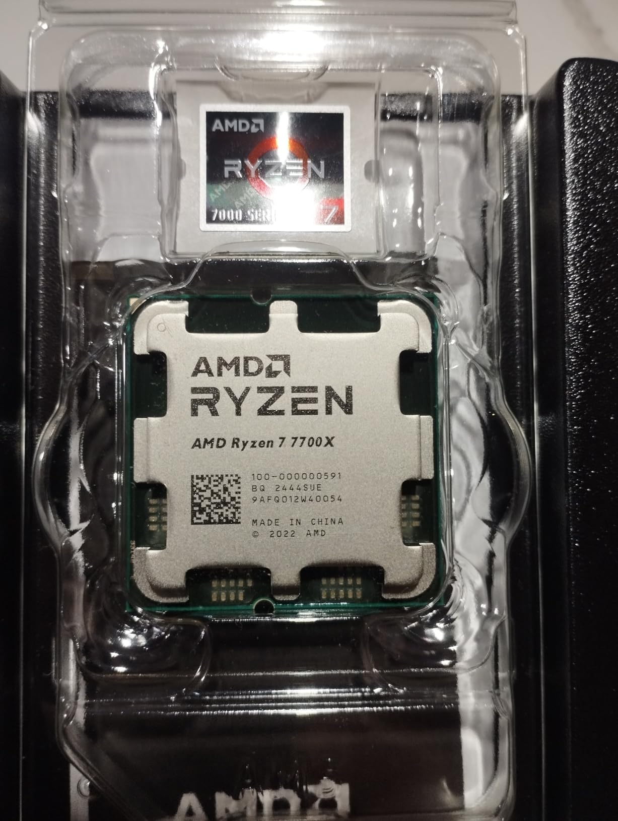 Ryzen 7 7700X 8-Core, 16-Thread Unlocked Desktop Processor customer photo 2