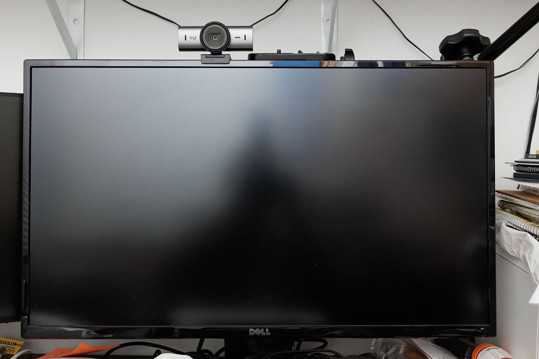 Logitech MX Brio Ultra HD 4K Webcam Collaboration and Streaming - Graphite customer photo 1