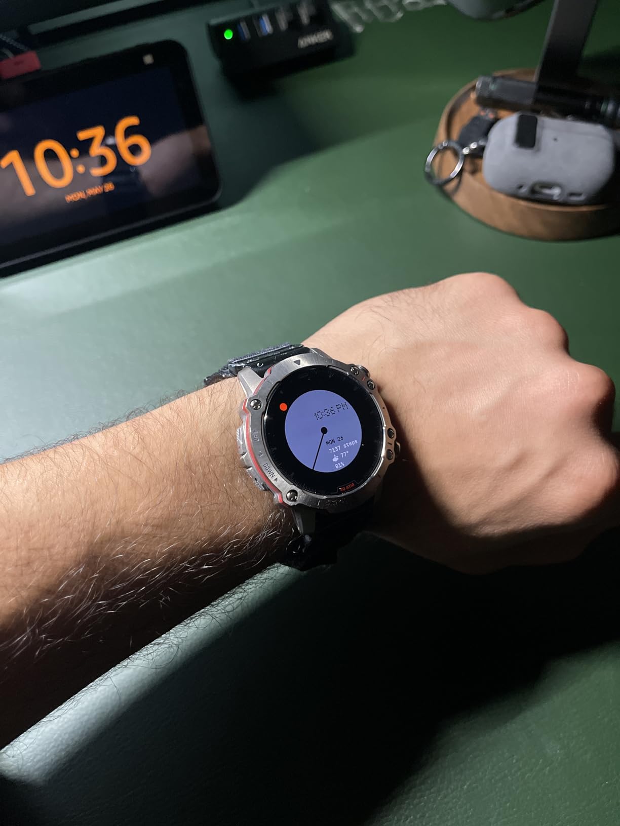 Amazfit Falcon Premium Smart Watch 49mm, Dual-Band GPS, AI Fitness Coach, Titanium, 14-Day Battery, 200m Water-Resistant customer photo 2