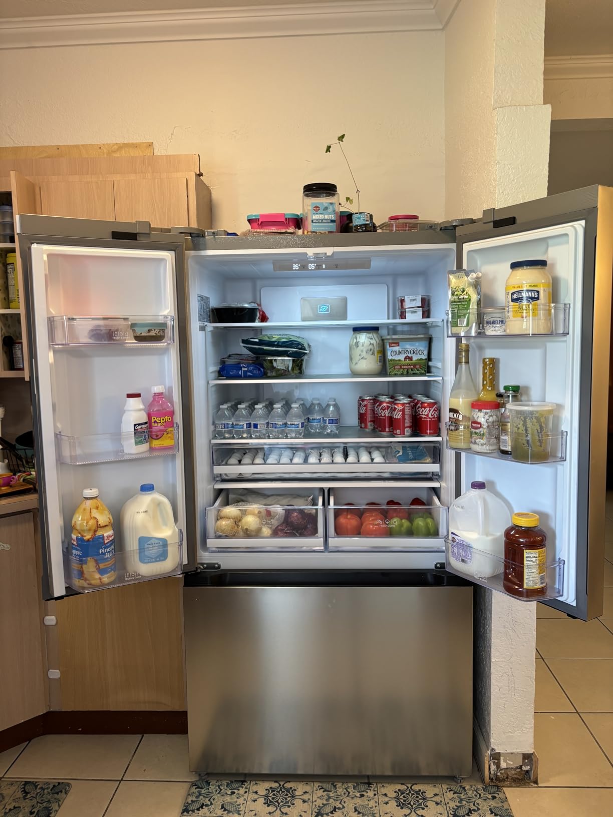 Hamilton Beach HBF1770 French Door Counter Depth Refrigerator with Freezer Drawer, 17.7 cu ft, Stainless Steel (Full Size) customer photo 2