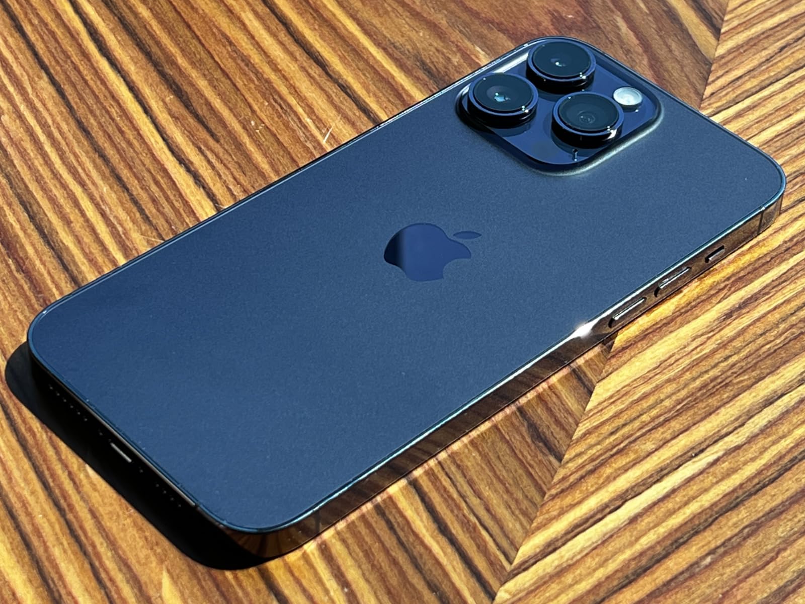 Apple iPhone 14 Pro Max, 128GB, Deep Purple - Locked to Verizon (Renewed) customer photo 1