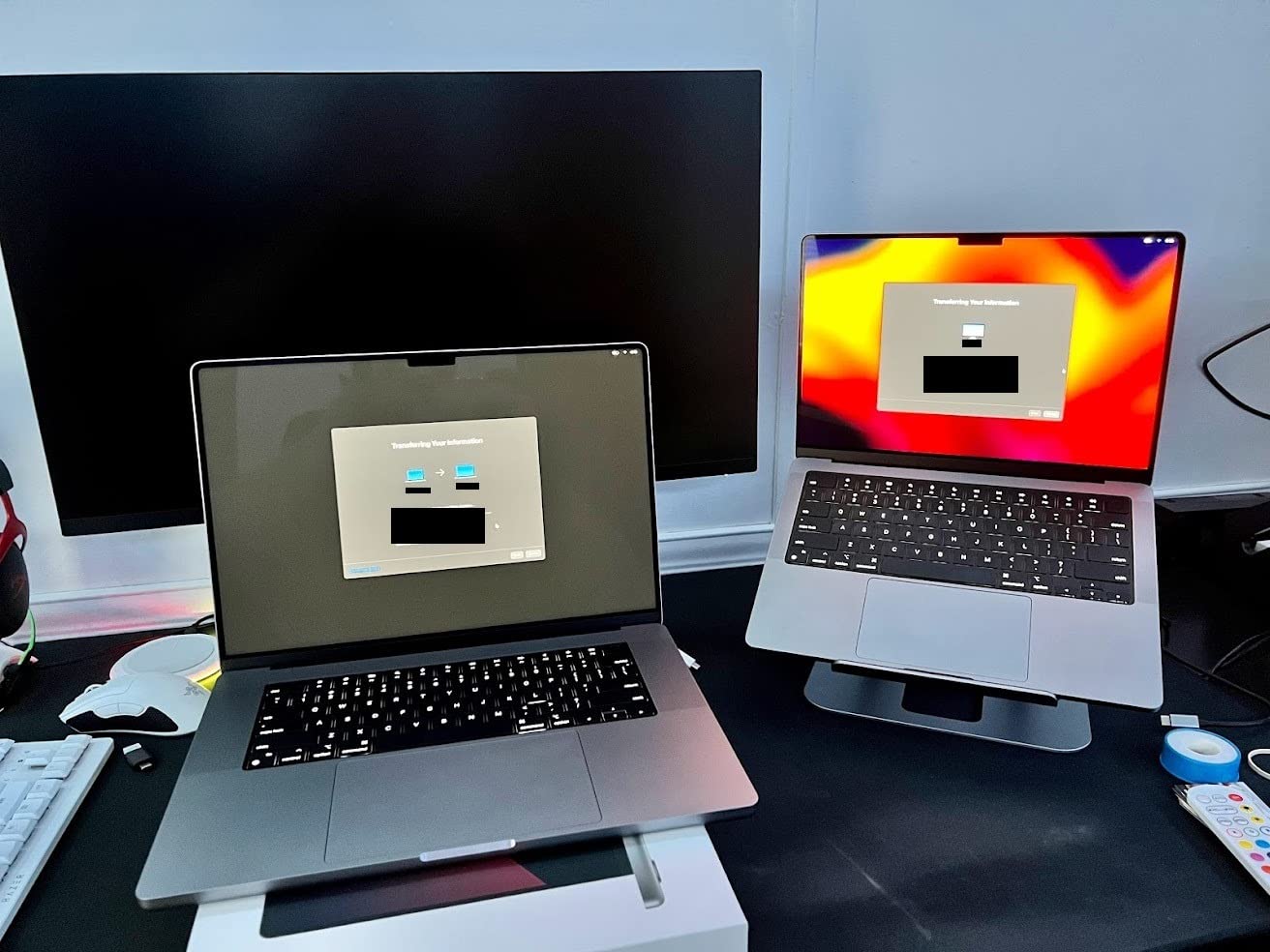 Apple 2023 MacBook Pro Laptop M2 Pro chip with 12-core CPU and 19-core GPU: 14.2-inch Liquid Retina XDR Display, 16GB Unified Memory, 1TB SSD Storage. Works with iPhone/iPad; Silver customer photo 1