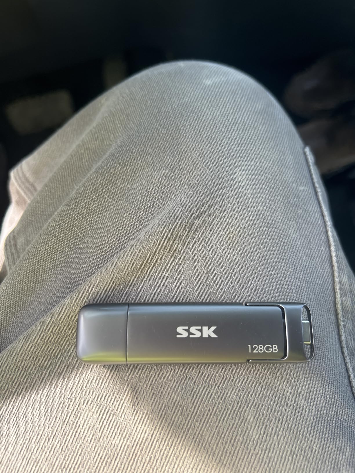 SSK External USB C SSD Flash Drive 512GB, Up to 550MB/s 2-in-1 Type C+ USB A USB3.2 Gen2 Solid State Thumb Drive, Memory Stick Data Storage for iPhone 15/PS4/PS5/Android Phone/Windows/Mac customer photo 2