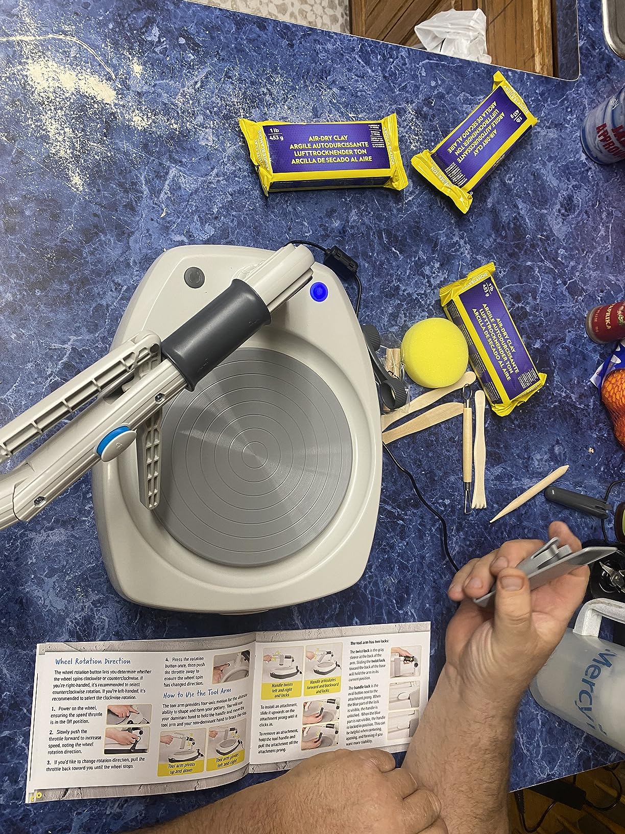 NATIONAL GEOGRAPHIC Hobby Pottery Wheel Kit – 8