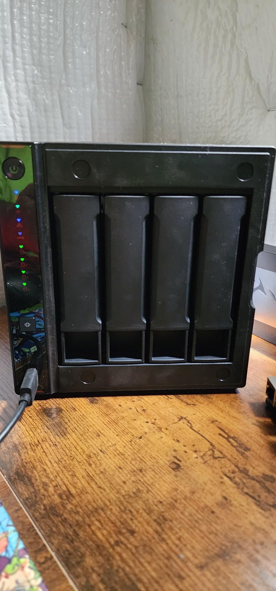 Asustor AS5404T, 4 Bay NAS, Intel Quad-Core 2.0GHz CPU, 4X M.2 NVMe SSD Slots, 2 x 2.5 GbE Ports, 4 GB DDR4 RAM, Cloud Storage for Gaming and Live Stream, Network Attached Storage (Diskless) customer photo 1