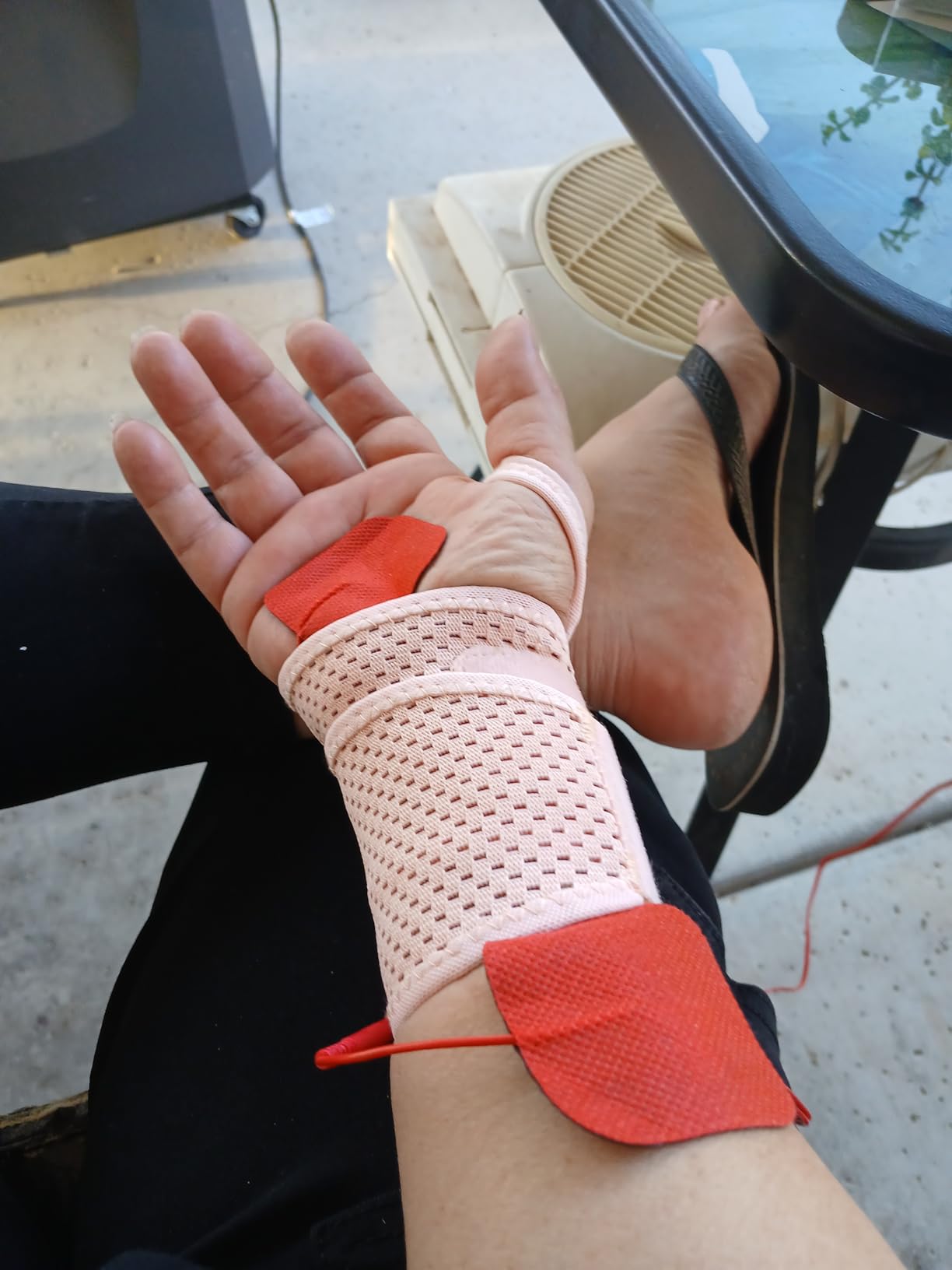 TENS Unit Muscle Stimulator Pro for Back Pain Relief, Shoulder Recovery and Physical Therapy customer photo 1