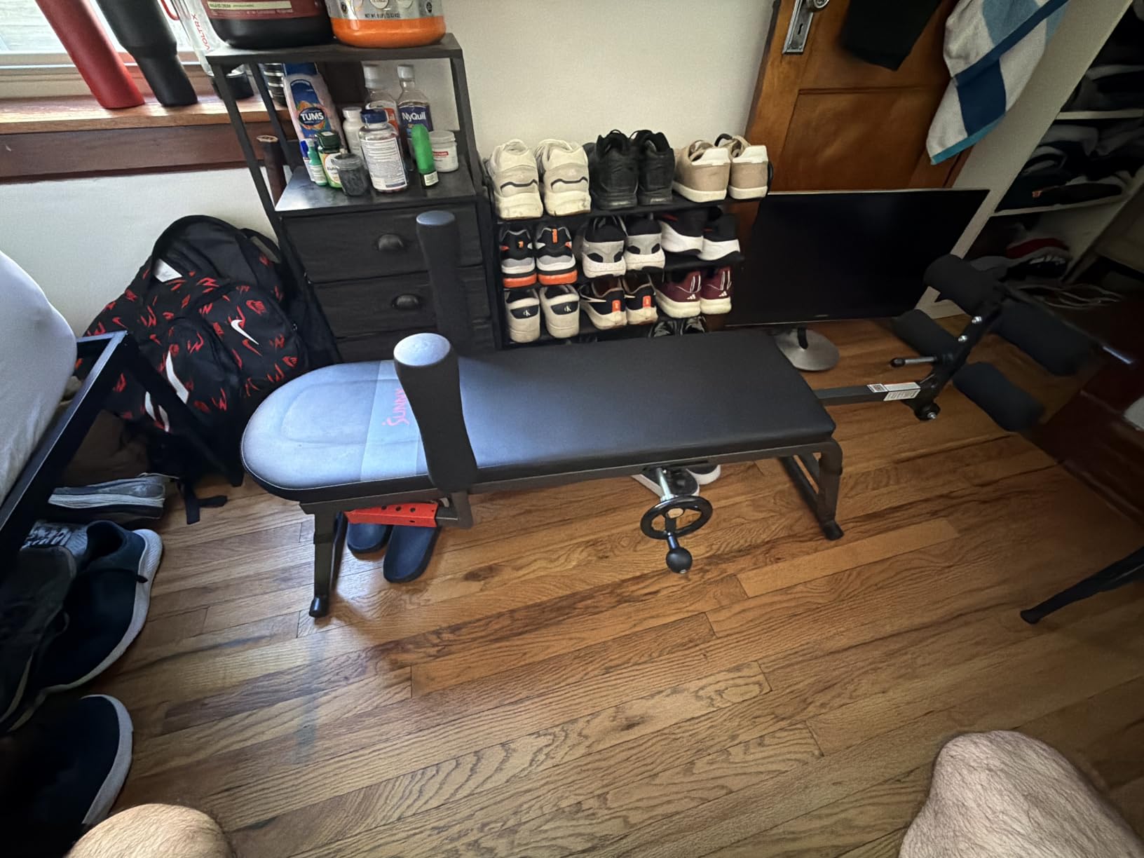 Sunny Health & Fitness Decompression Stretch Table for Back Pain Relief | No-Hang Inversion Therapy, 400LB Capacity, Precise Stretch Control, Spinal Alignment Support, Improved Flexibility customer photo 1