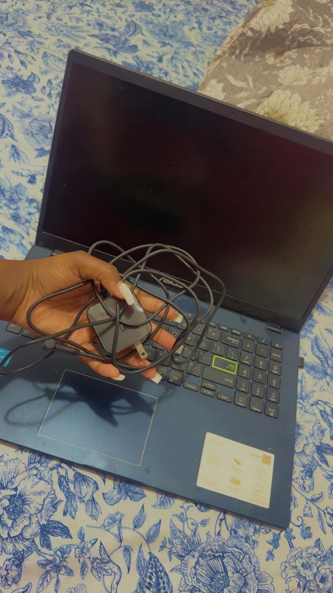 ASUS 15.6
