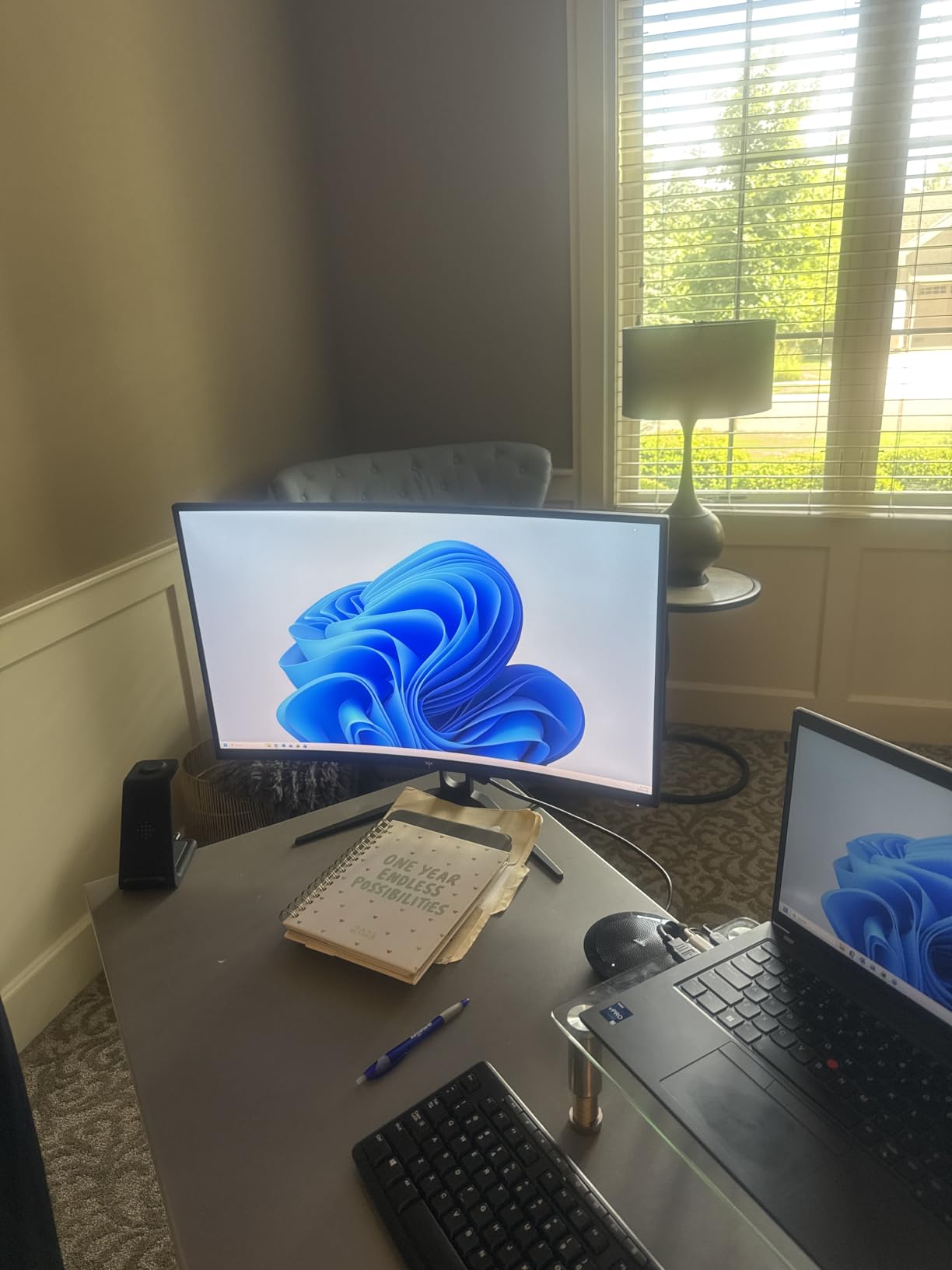 KTC 34 Inch Ultrawide Monitor, 180Hz WQHD 3440X1440 Curved Gaming Monitor, 1500R PC Monitor, HDR, FreeSync & G-Sync, HDMI, DisplayPort, VESA, Tilt Swivel Height Pivot Adjustment, H34S18S customer photo 1