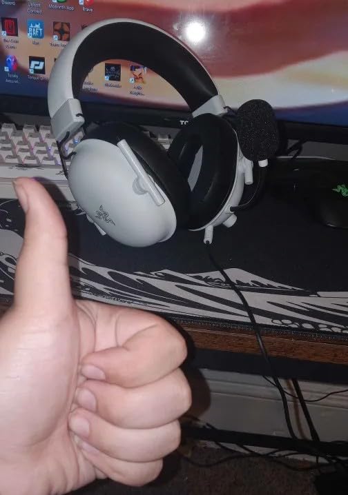 Razer BlackShark V2 X Xbox Gaming Headset - 50mm Drivers, Cardioid Mic, Noise Isolating customer photo 1