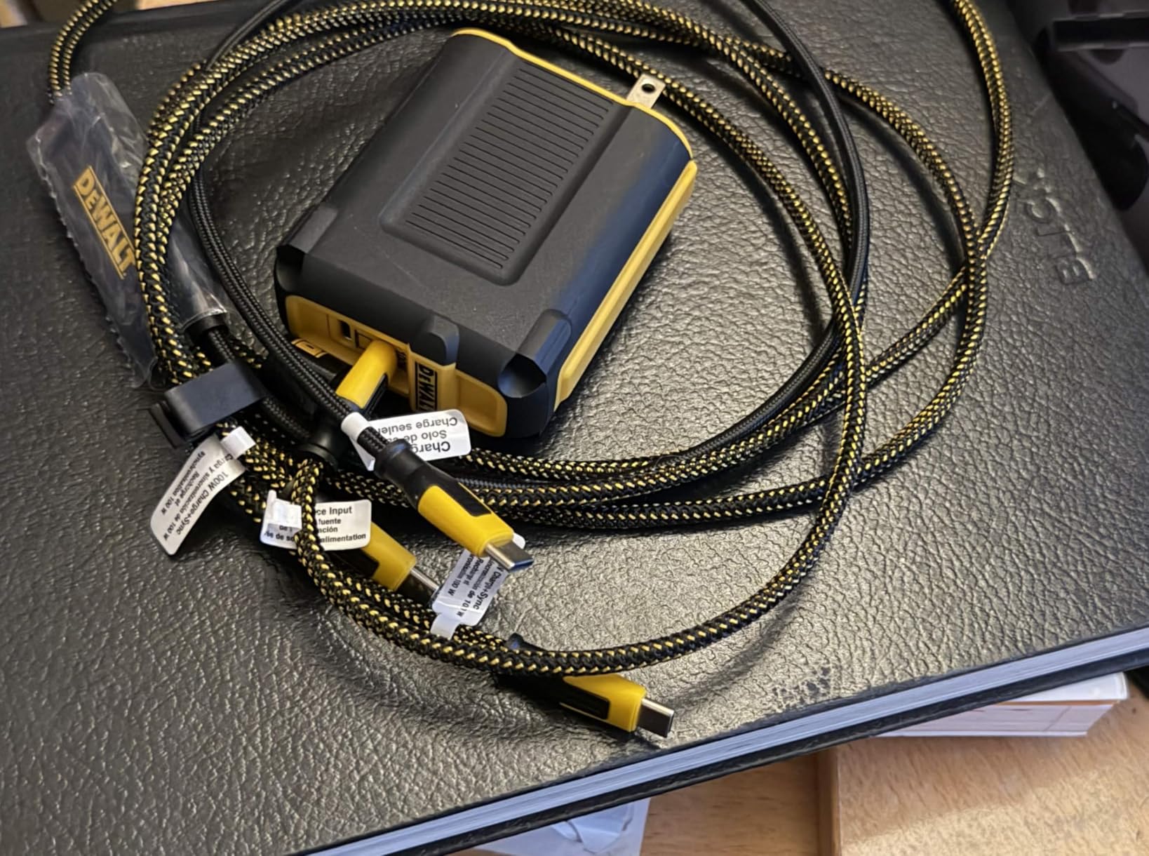 DEWALT Heavy Duty 100W USB C Charger Block (GaN), 2 Port 100 Watt Fast Compact Wall Charger for MacBook Pro, MacBook Air, Google Pixelbook, ThinkPad, Dell XPS, iPad Pro, Galaxy S22/S20, iPhone 16/15/14 customer photo 2