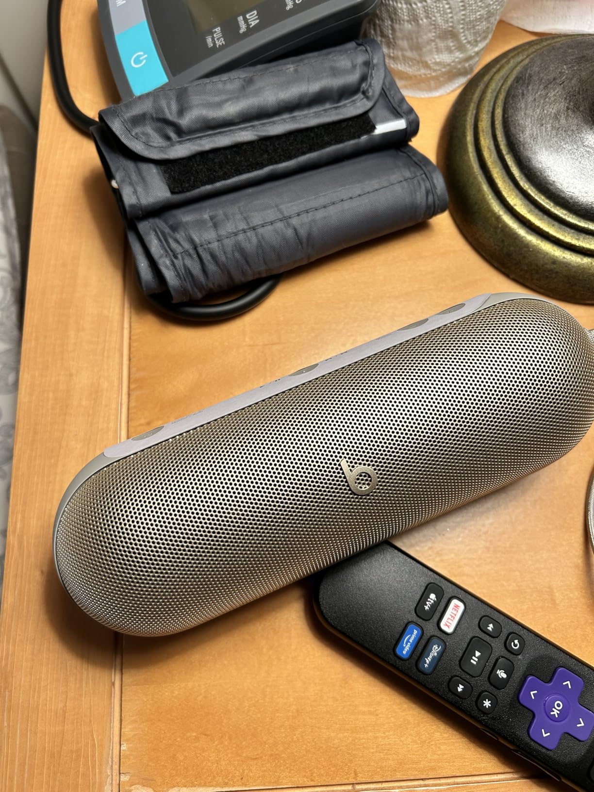 Beats Pill - Portable Bluetooth Speaker, Up to 24H Battery Life, Water Resistant, Bluetooth, Apple and Android Compatible, Seriously Loud Sound customer photo 1