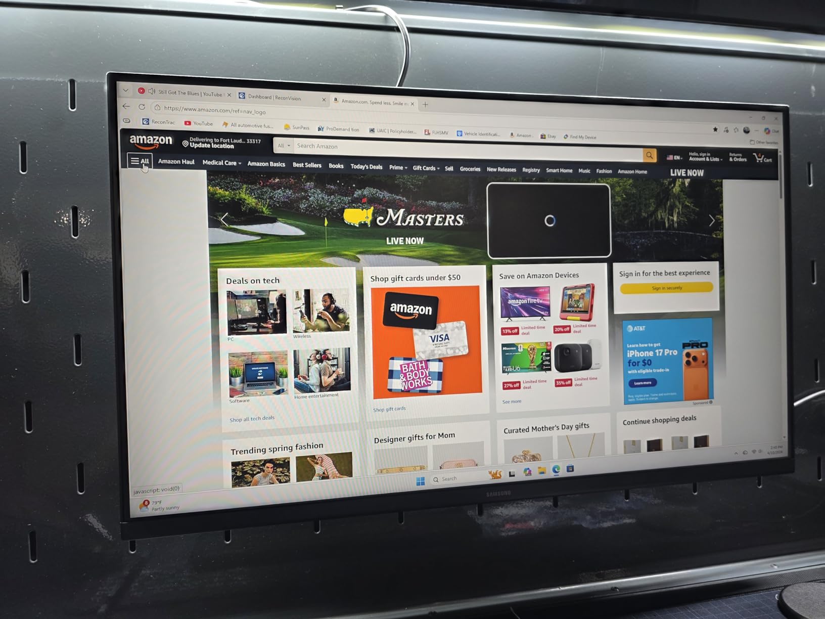 Samsung 32-Inch Flat Computer Monitor, 75Hz, Borderless Display, AMD FreeSync, Game Mode, Advanced Eye Care, HDMI and DisplayPort, LS32B304NWNXGO, 2024 customer photo 2