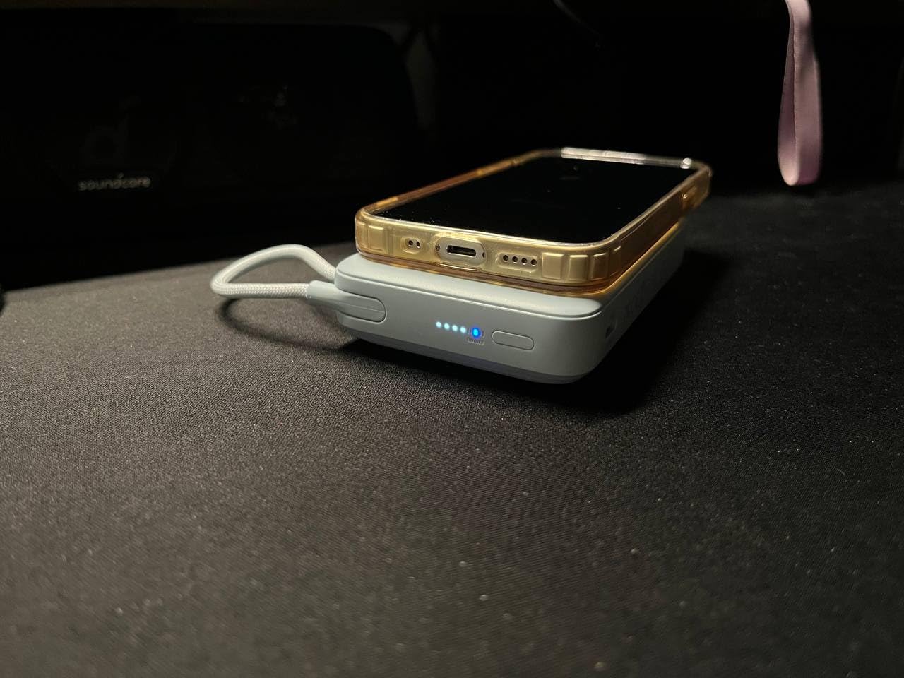 ANKER Zolo Magnetic Power Bank, 10,000mAh Wireless Portable Charger with 30W Max Fast Charging, Battery Pack with Built-in USB-C Cable and Adjustable Stand, for iPhone 17/16/15 Series, AirPods etc. customer photo 2