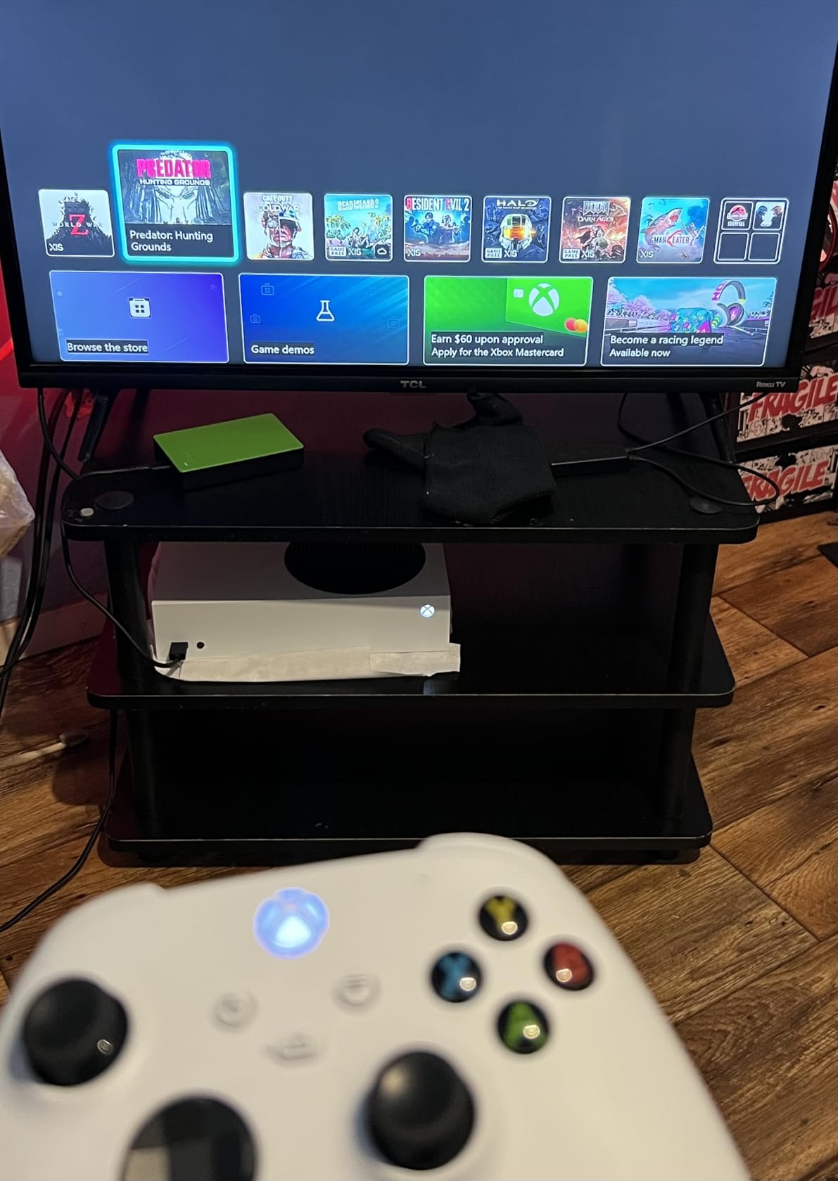Xbox Series S - All Digital Gaming Console - 1TB SSD - Robot White customer photo 2