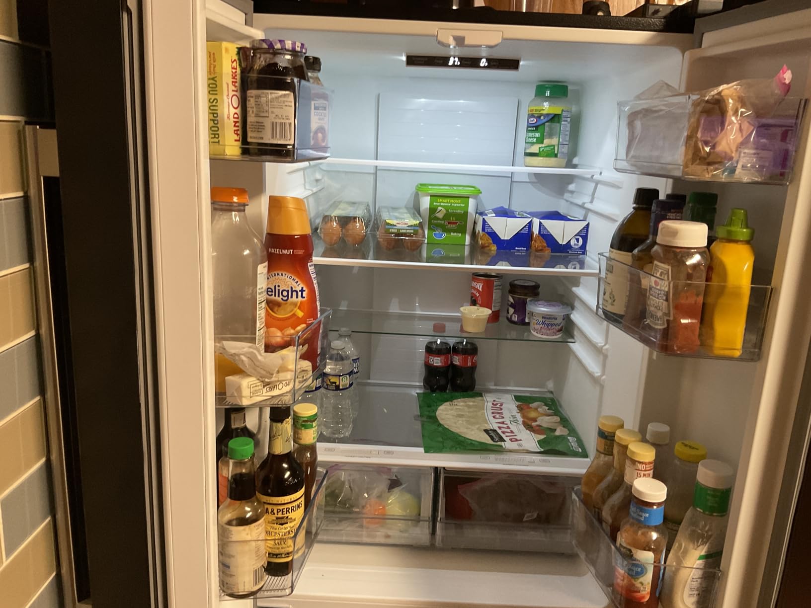 BLACK+DECKER 21.2 Cu. Ft. Convertible Freezer Refrigerator, Upright Freezer with Glass Shelves, Reversible Door,ENERGY STAR rated, Frost Free, BUC2120MB, Black customer photo 1