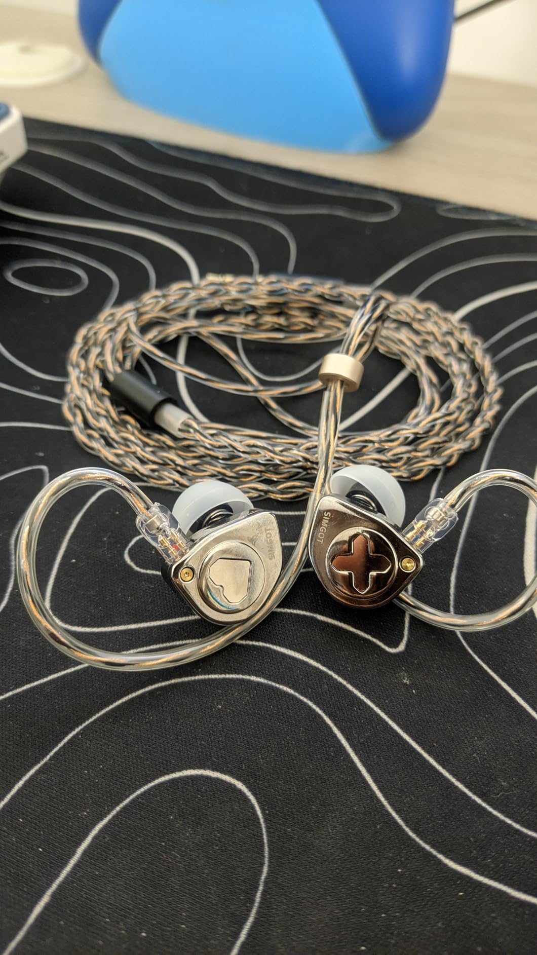 Linsoul SIMGOT EW300 1DD+1Planar+1PZT Hybrid Driver IEMs, Standard Edition customer photo 2