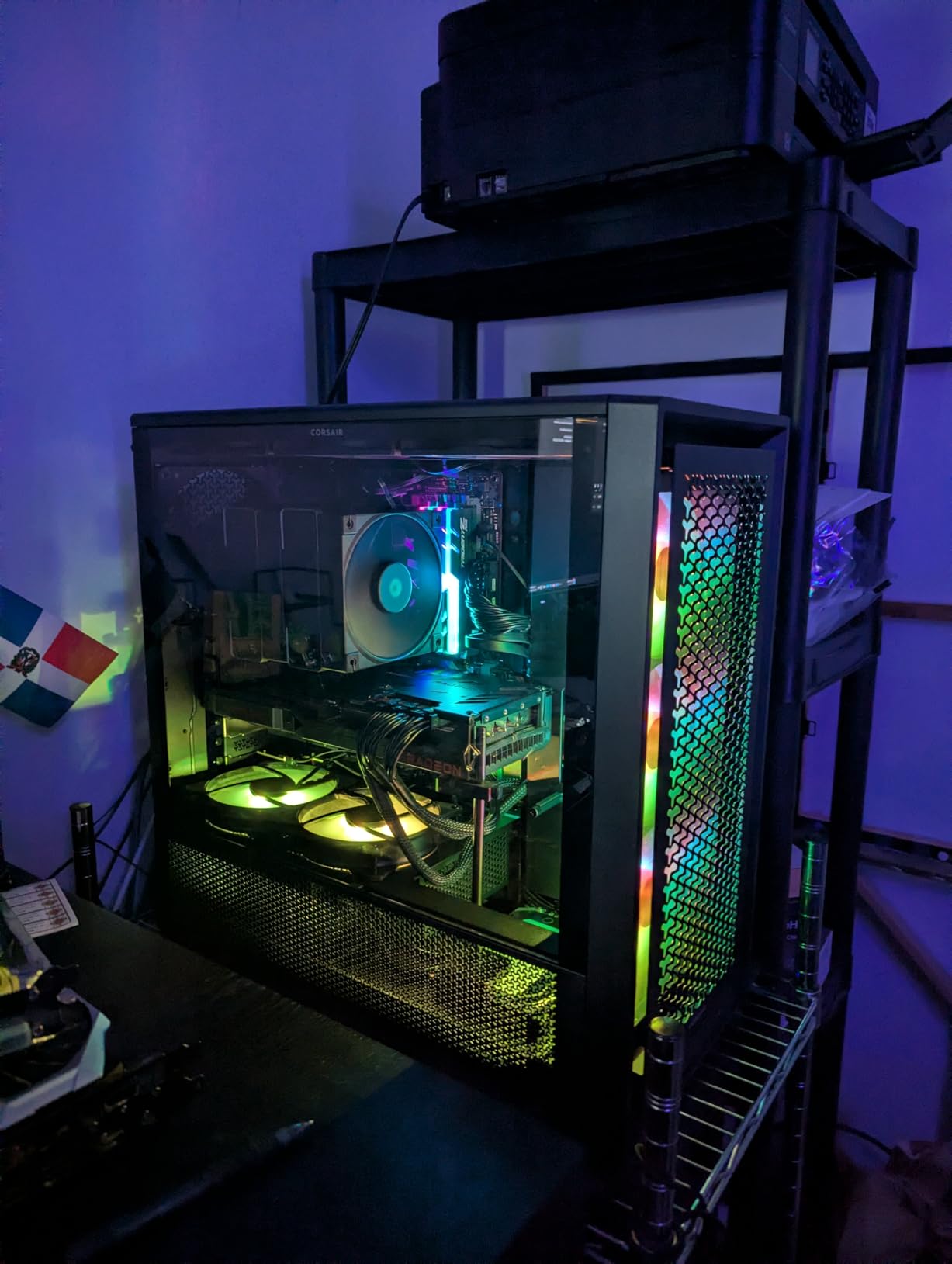 CORSAIR 4000D RS ARGB Frame Modular Mid-Tower ATX PC Case, High Airflow, 3X Pre-Installed RS Fans, InfiniRail Mounting System, ASUS BTF, MSI Zero, Gigabyte Stealth, Black customer photo 1
