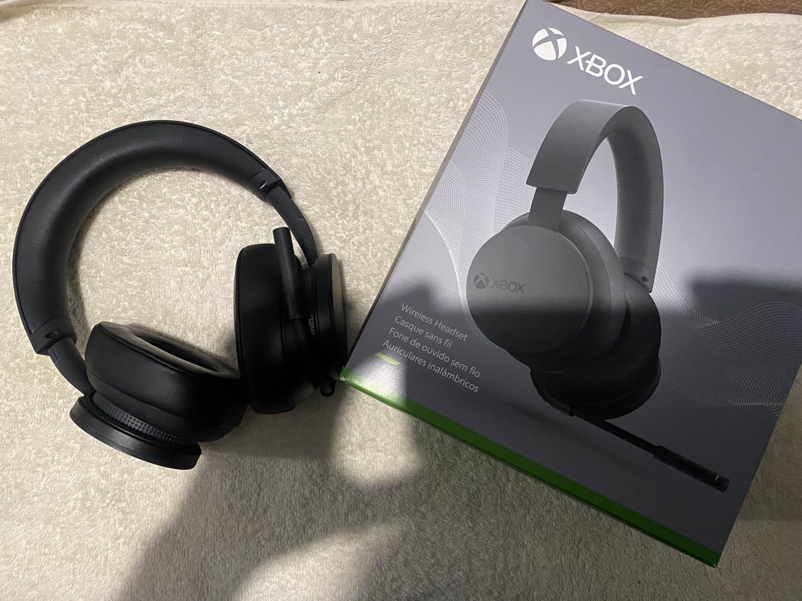 Wireless Gaming Headset | Carbon Black | Over Ear Headphones | Spatial Audio with Dolby Atmos | Console, PC, and Android customer photo 1