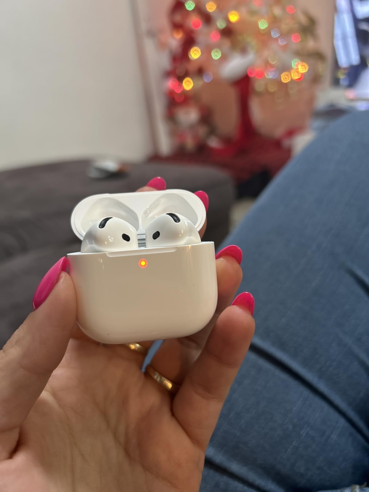Apple AirPods 4 with Active Noise Cancellation (Renewed) customer photo 2