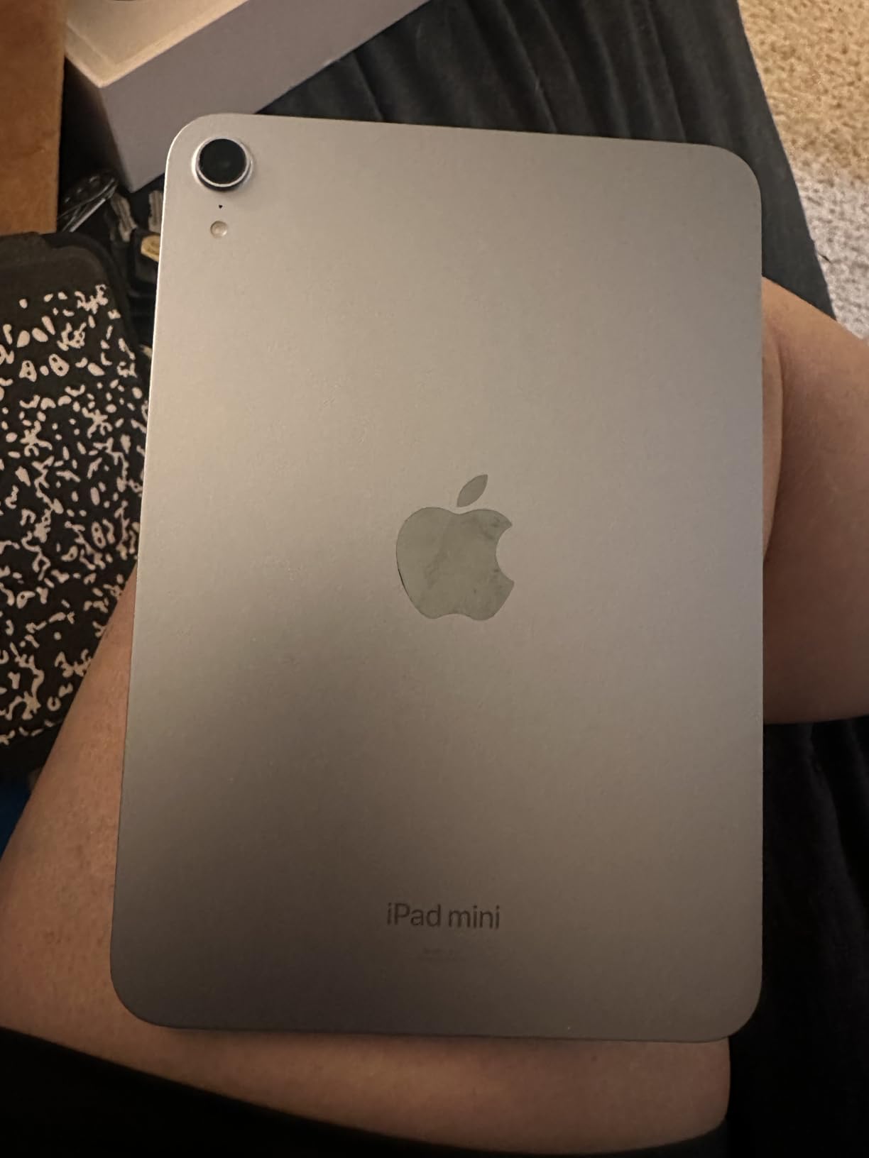 iPad mini (A17 Pro): Apple Intelligence, 8.3-inch Liquid Retina Display, 128GB, Wi-Fi 6E, 12MP Front/12MP Back Camera, Touch ID, All-Day Battery Life - Starlight customer photo 1