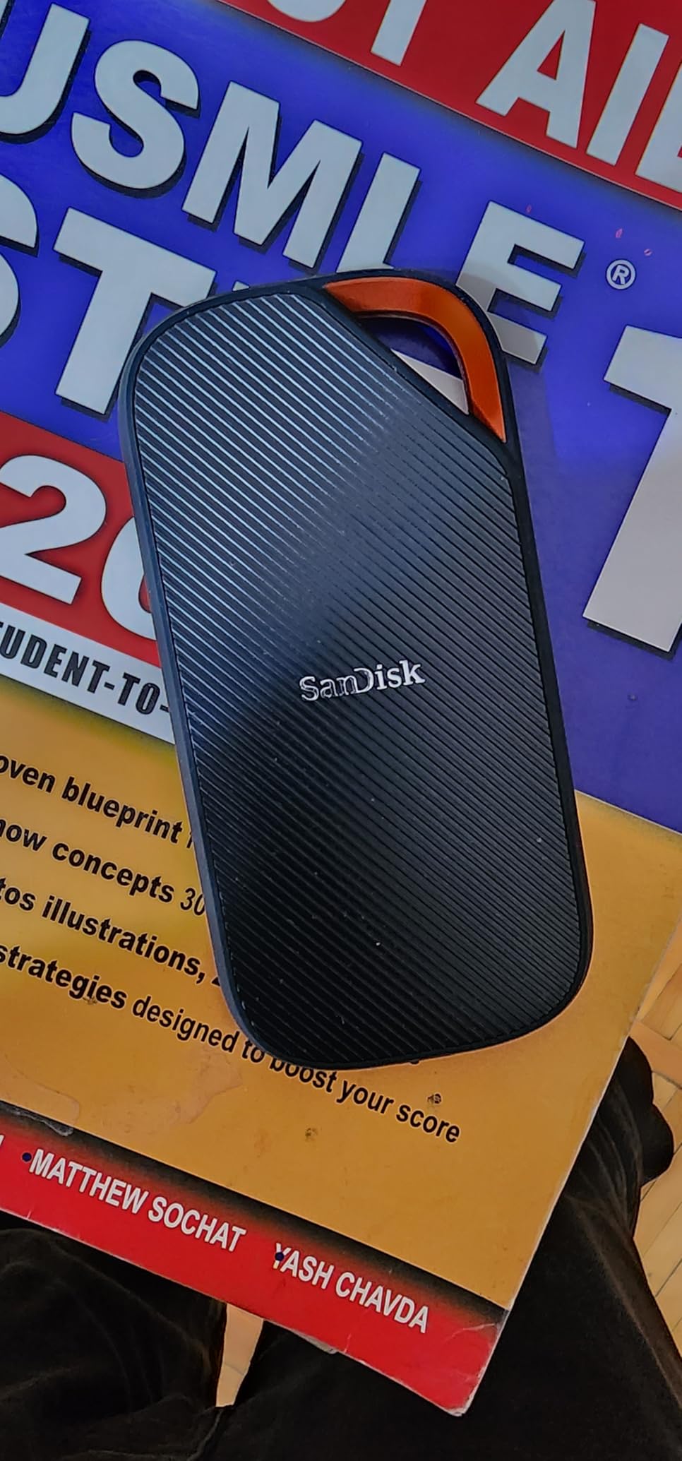 SANDISK 4TB Extreme PRO Portable SSD with USB4, Up to 3800 MB/s Read and 3700MB/s Write, USB-C, USB 3.2, IP65 customer photo 2