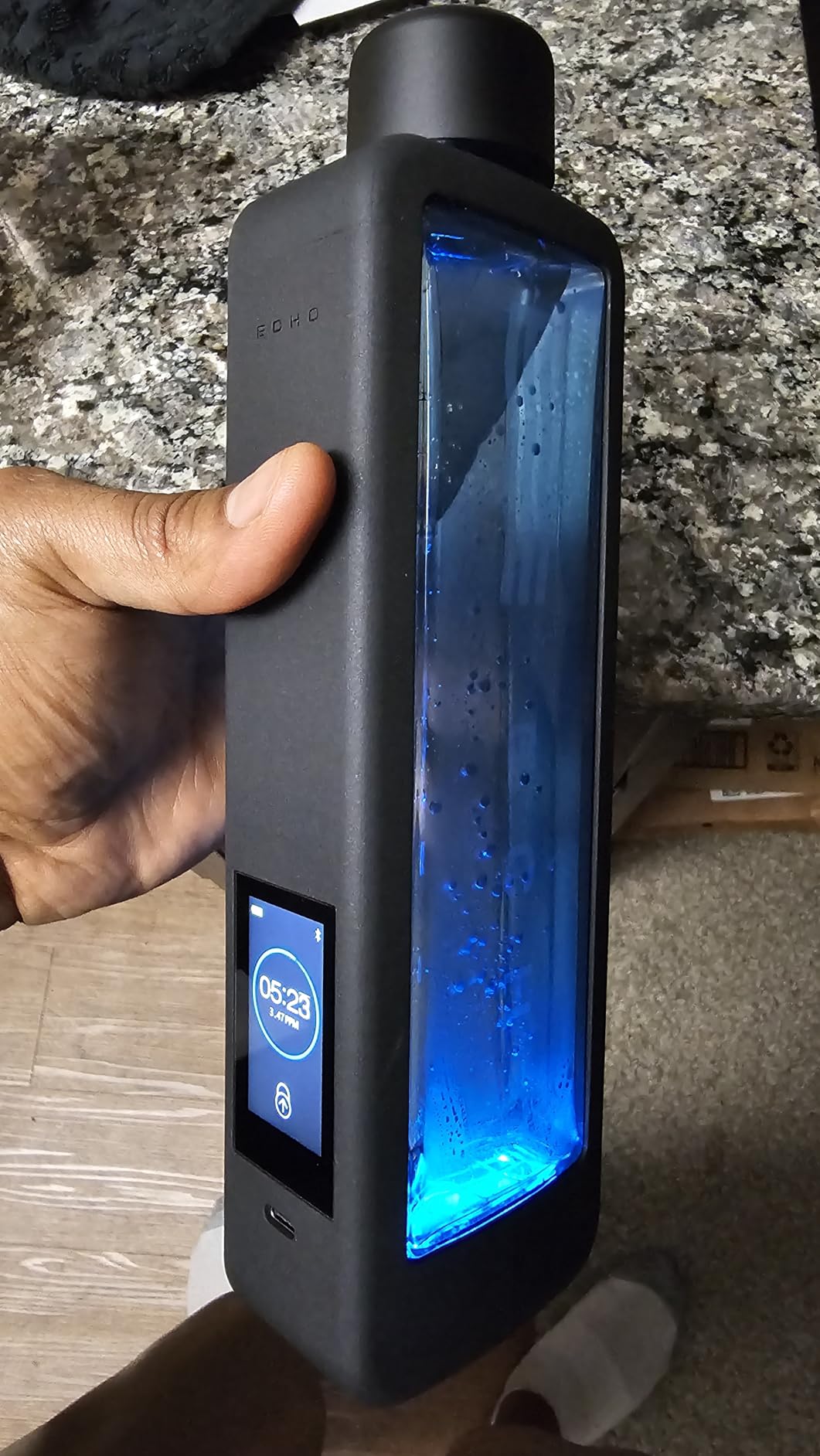 Echo Flask - Premium Smart Hydration Water Bottle with App Hydration Tracking customer photo 2