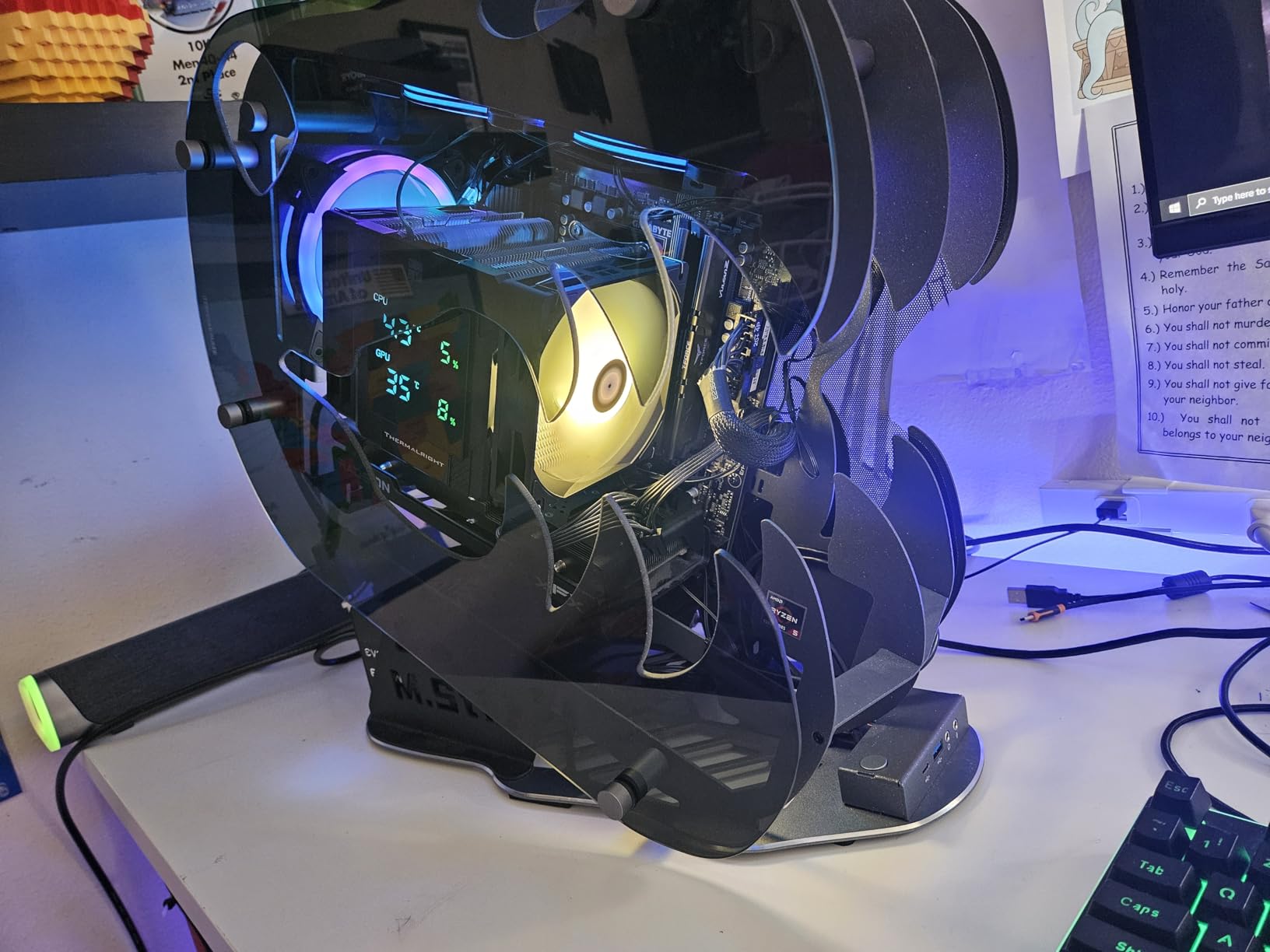 Thermalright Peerless Assassin 120 Digital ARGB Black CPU Air Cooler, Digital Screen Top Cover, 6 Heatpipes Computer CPU Cooler, for AM4/AM5, Intel LGA1700/1851/1150/1151/1200, PC Cooler - Black ARGB customer photo 2