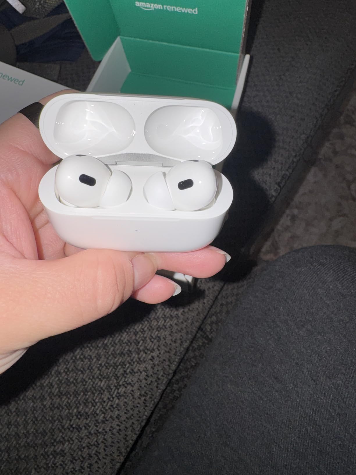 Apple AirPods Pro (2nd Generation) with MagSafe Charging Case (USB-C) (Renewed Premium) customer photo 1