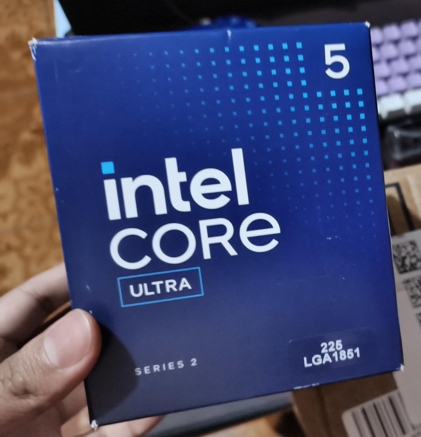 Intel Core Ultra 5 Desktop Processor 225 - 10 cores (6 P-cores + 4 E-cores) up to 4.9 GHz customer photo 1