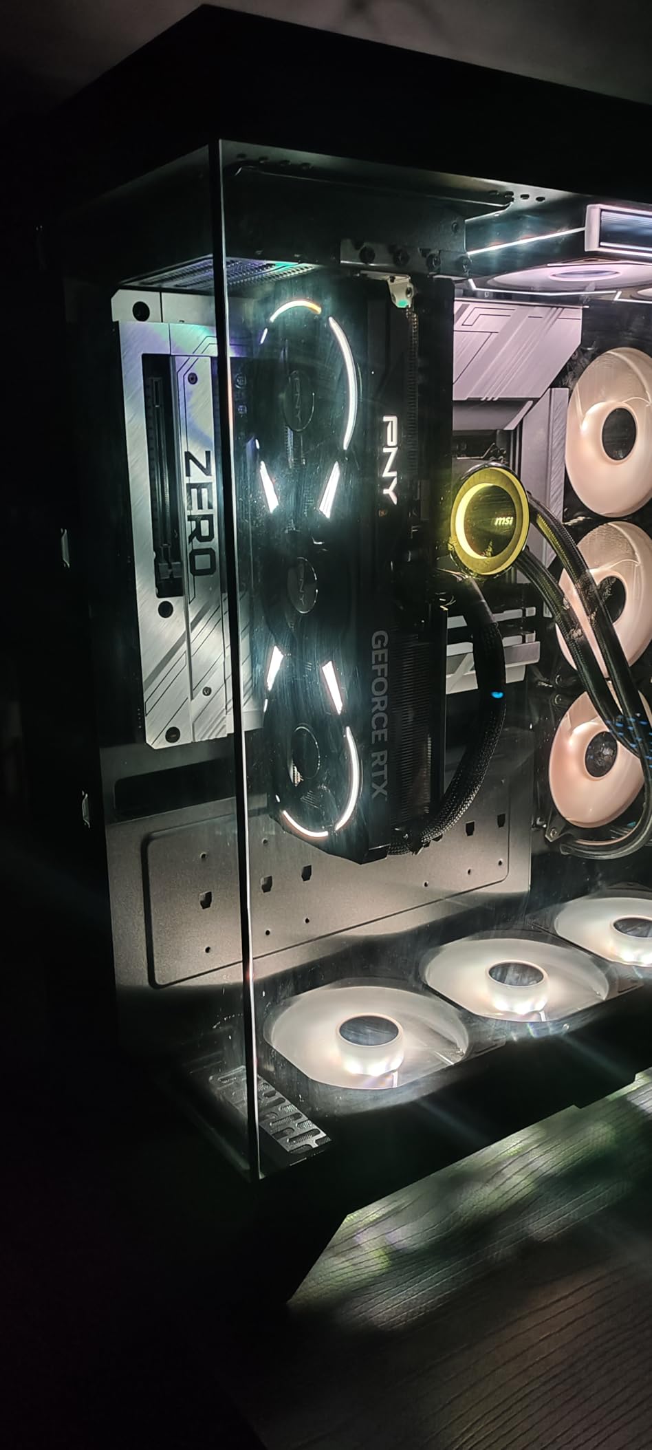 PNY GeForce RTX 5070 Ti Epic-X ARGB OC Triple Fan customer photo 2