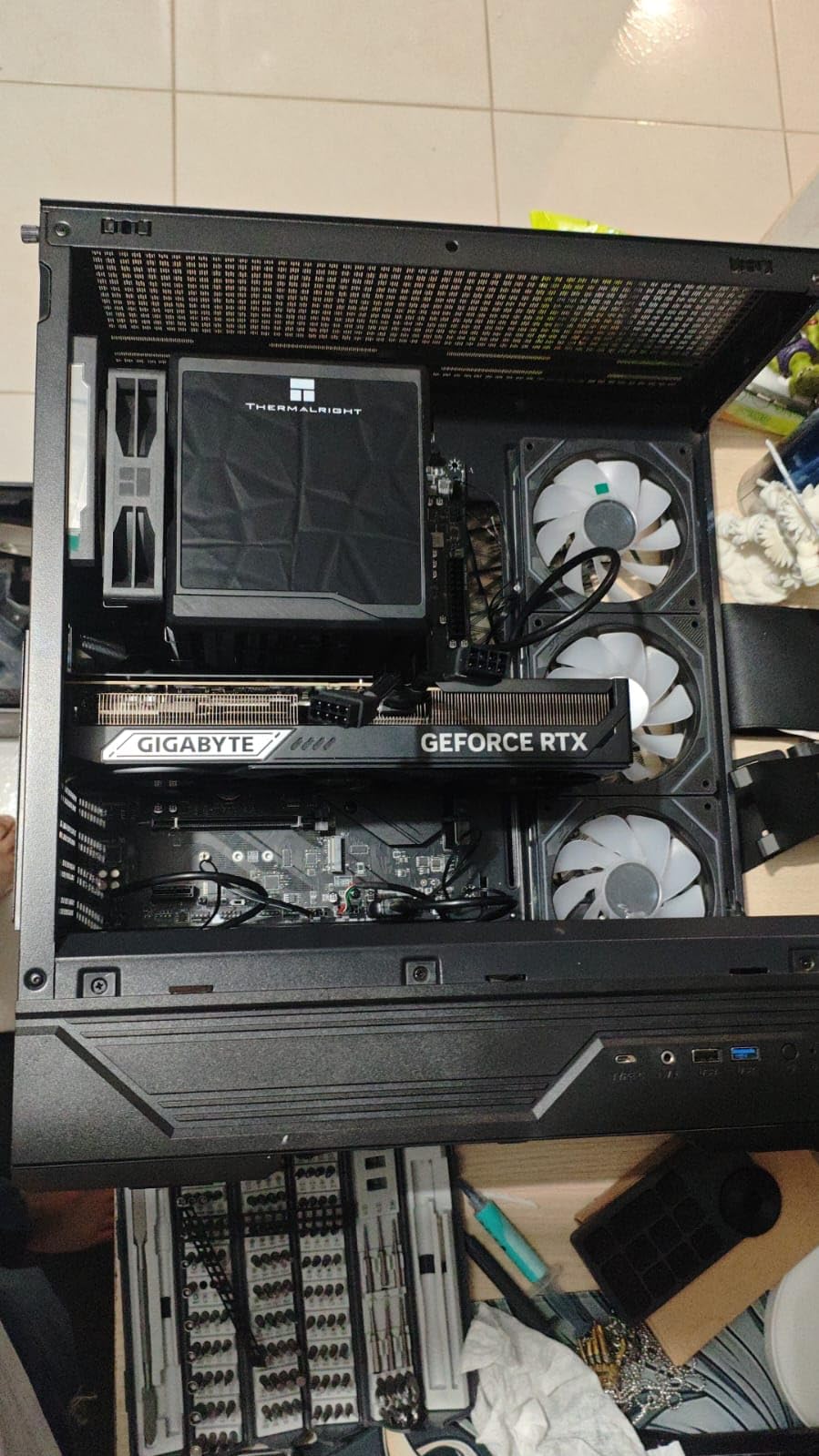 GIGABYTE NVIDIA GeForce RTX 5070 Ti SFF 16G Graphics Card, 16GB 256-bit GDDR7, PCIe 5.0, WINDFORCE Cooling System, GV-N507TWF3-16GD, HDMI, DisplayPort customer photo 2
