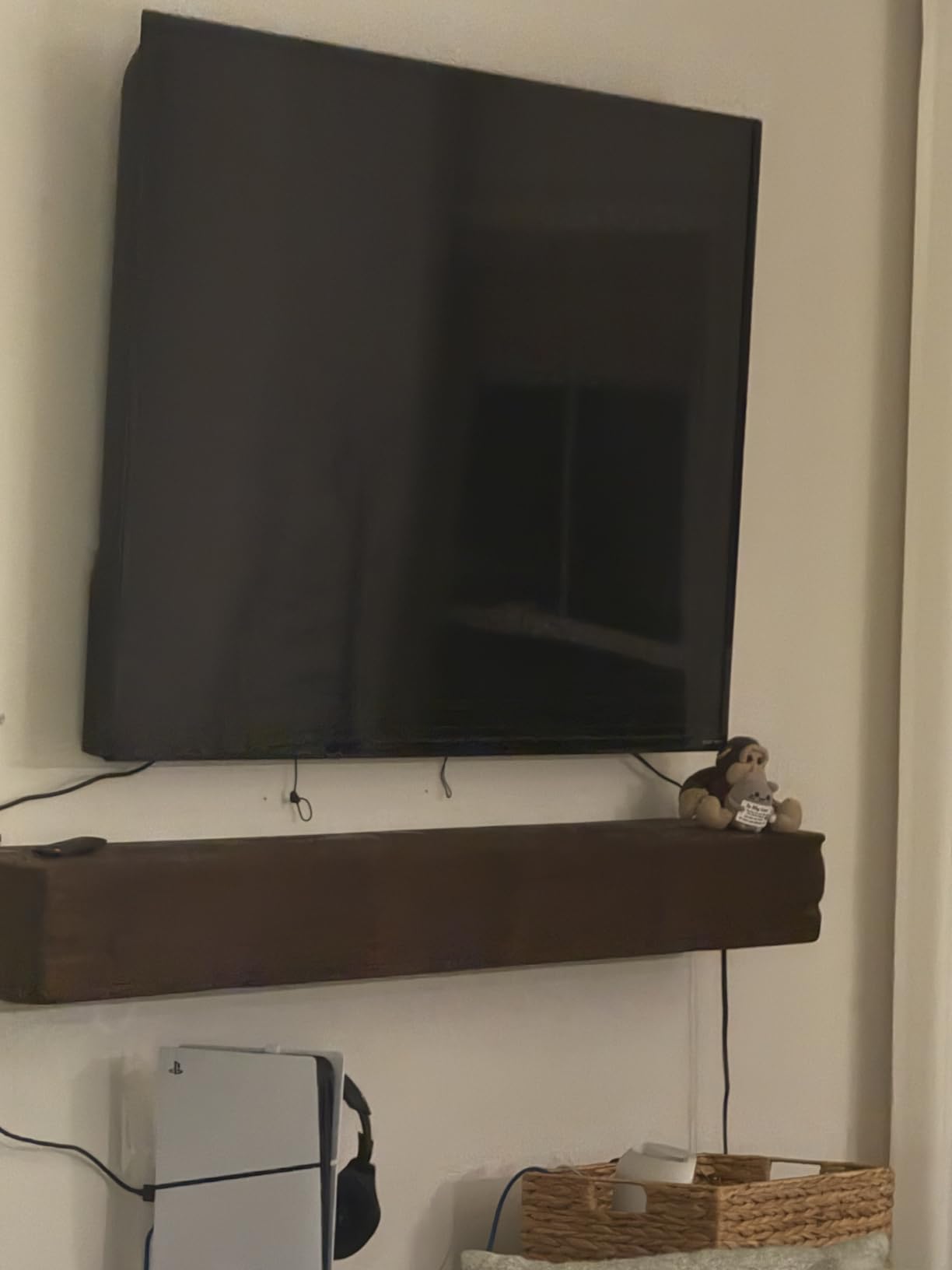 Samsung 85-Inch Class QLED Q7F Series Samsung Vision AI Smart TV (2025 Model, 85Q7F) Quantum HDR, Object Tracking Sound Lite, Q4 AI Gen1 Processor, 4K upscaling, Gaming Hub, Alexa Built-in customer photo 1