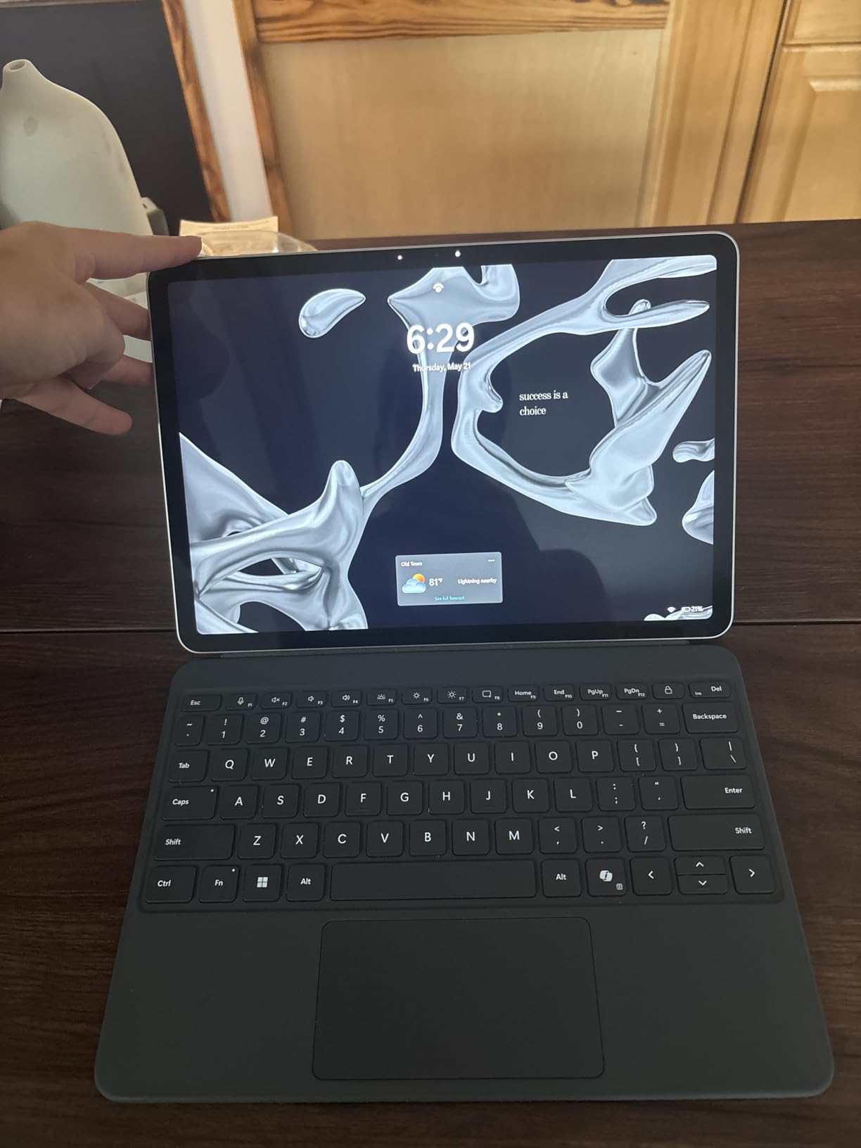 Microsoft Surface Pro 2-in-1 Laptop/Tablet (2025), Windows 11 Copilot+ PC, 12 inch Touchscreen Display, Snapdragon X Plus (8 Core), 16GB RAM, 512GB Storage, Ocean customer photo 1