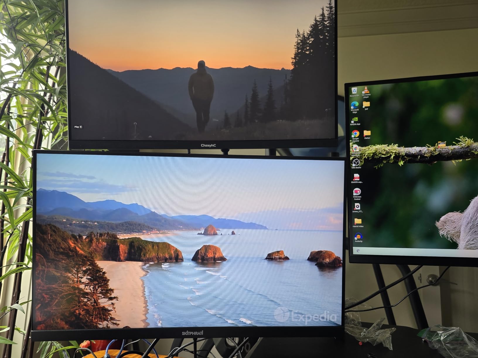 SKitphrati 27'' Business Webcam Monitor, 1080P IPS 120HZ, Video Conference Monitor - Built-in Adjustable 3MP Webcam, Mic Array, Speakers, Eye Care, Frameless, HDMI, DisplayPort, VGA, USB 2.0 customer photo 1