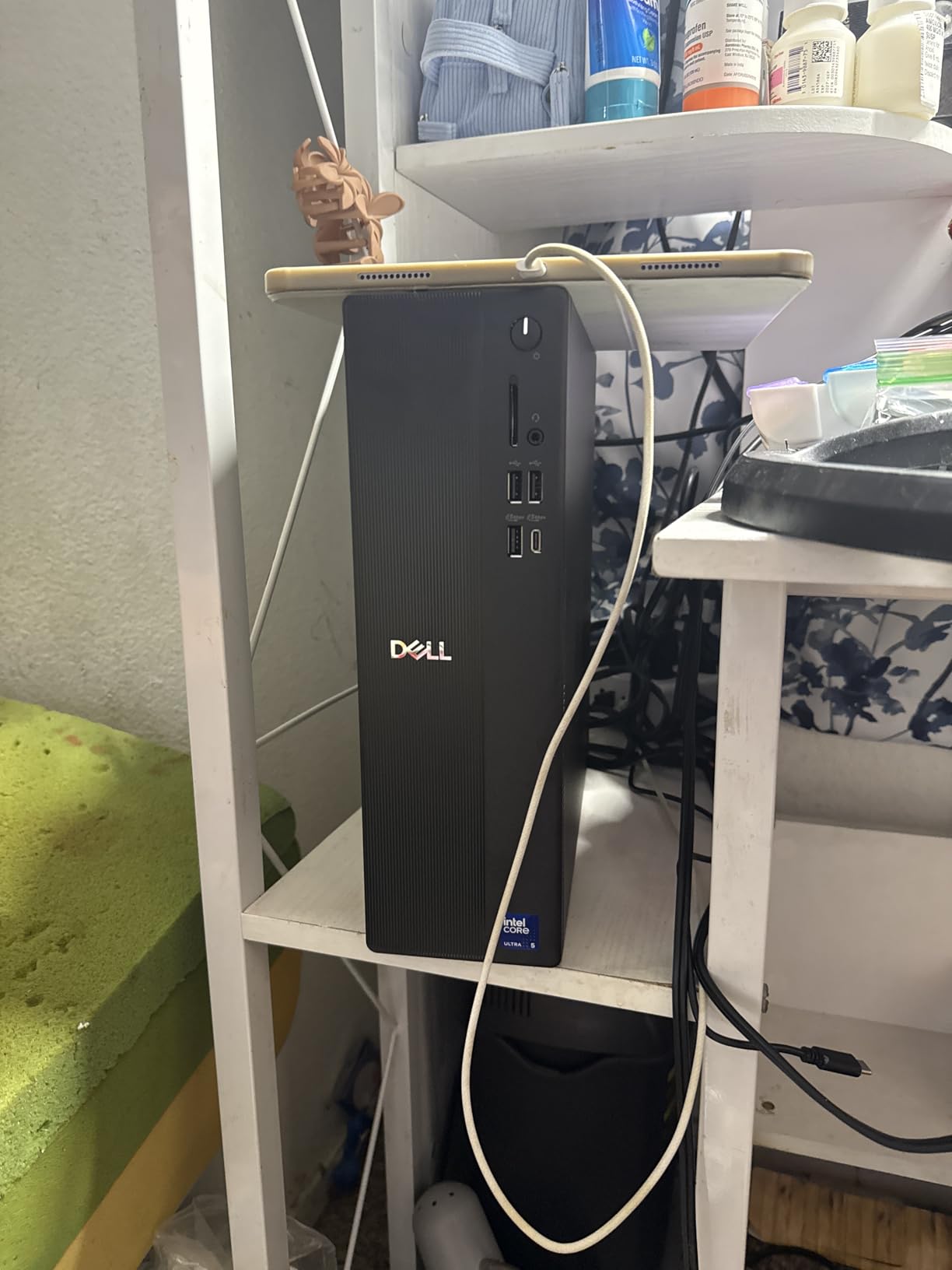 Dell Slim Desktop ECS1250 - Intel Core Ultra 5-225 Processor, UHD Graphics, 16GB Memory, 512GB M.2 SSD, 3.0 SD Card Reader, Wired Keyboard and Mouse, Windows 11 Home, Onsite+Migrate Service customer photo 1