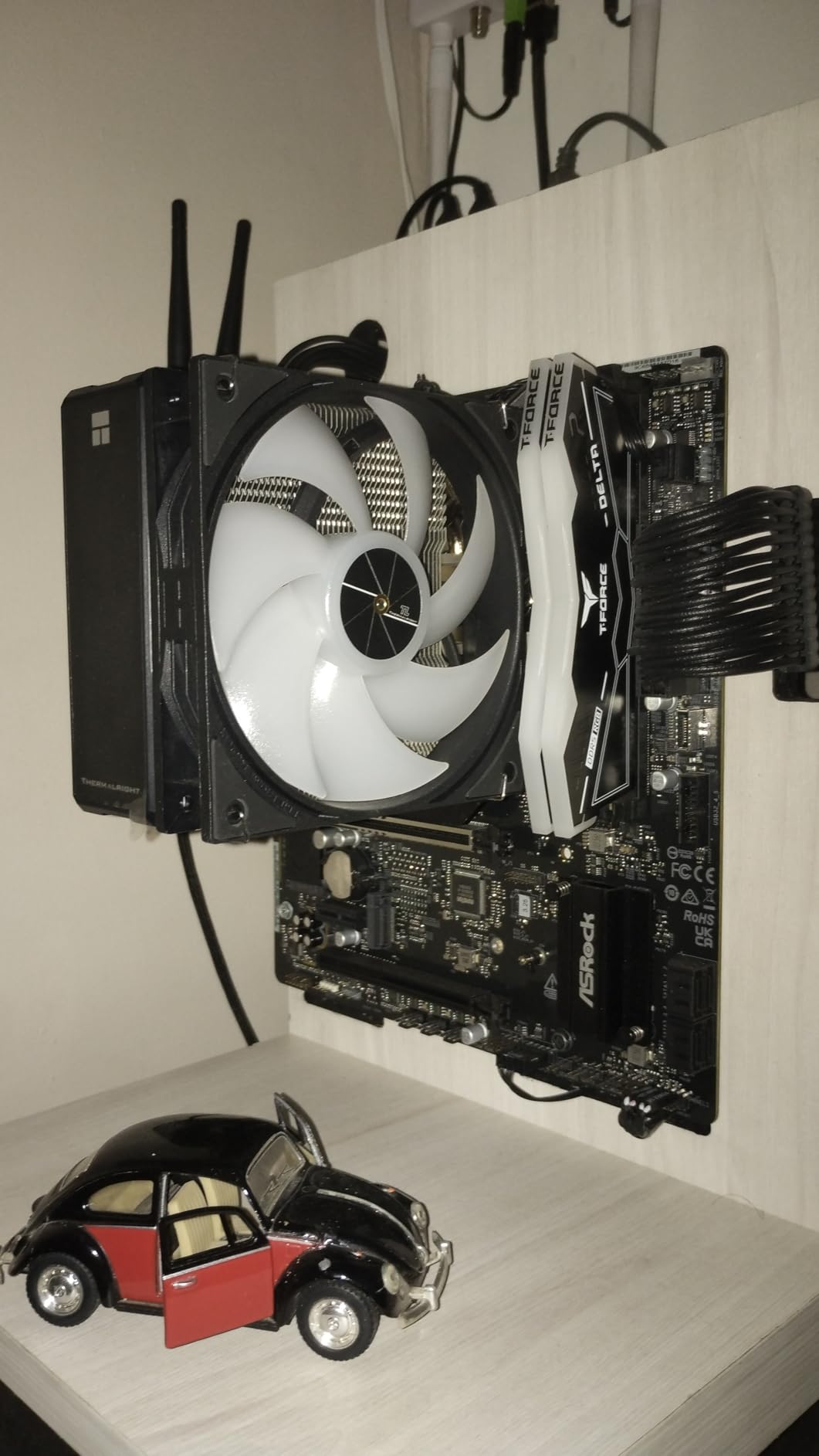 ASRock B850M-X WiFi R2.0 AM5 Micro-ATX Motherboard: Supports AMD Ryzen 9000/8000/7000 CPUs, DDR5 8200+ (OC), PCIe 5.0, Wi-Fi 6E, 2.5G LAN, USB-C, BIOS Flashback customer photo 2