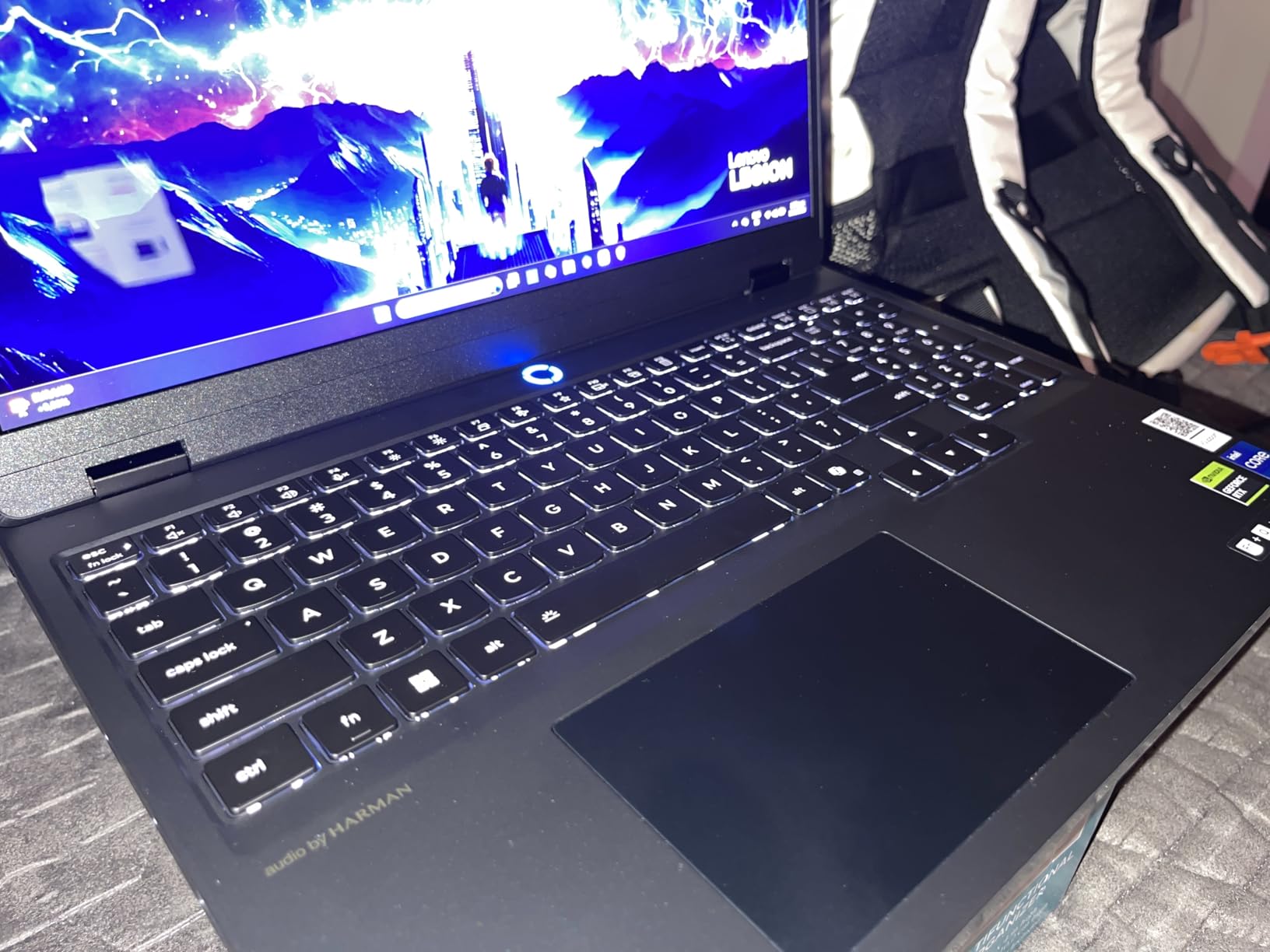Legion 5i Gaming Laptop - Intel Core i7-14700HX - 15 inch 2.5K WQXGA PureSight OLED Display 165Hz - NVIDIA GeForce RTX 5070 - 16 GB Memory - 1 TB Storage customer photo 1