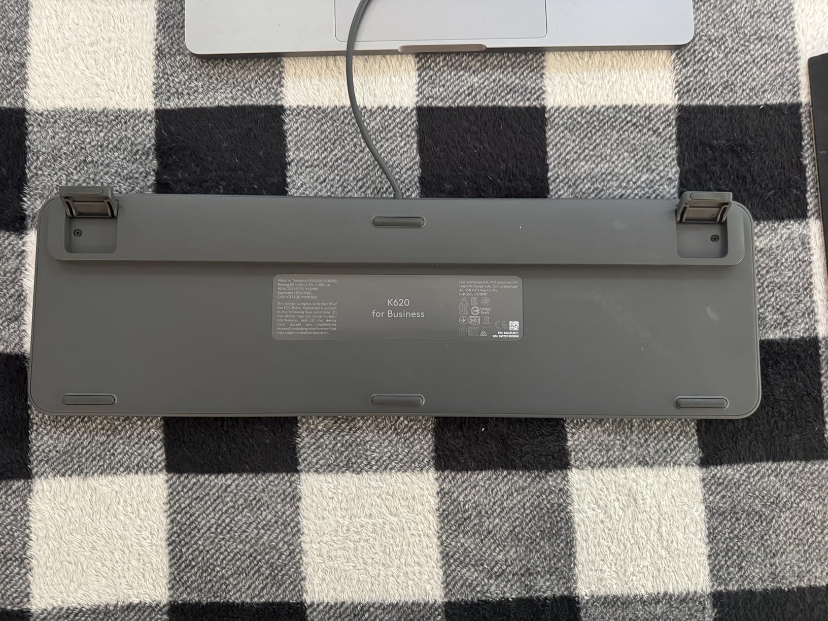 Logitech Signature Slim Wired K620 for Business, Full-Size Keyboard, USB-C Plug-and-Play, Laptop-Style, Scissor Keys, Windows/Mac/Chrome/PC/laptops - Graphite customer photo 1