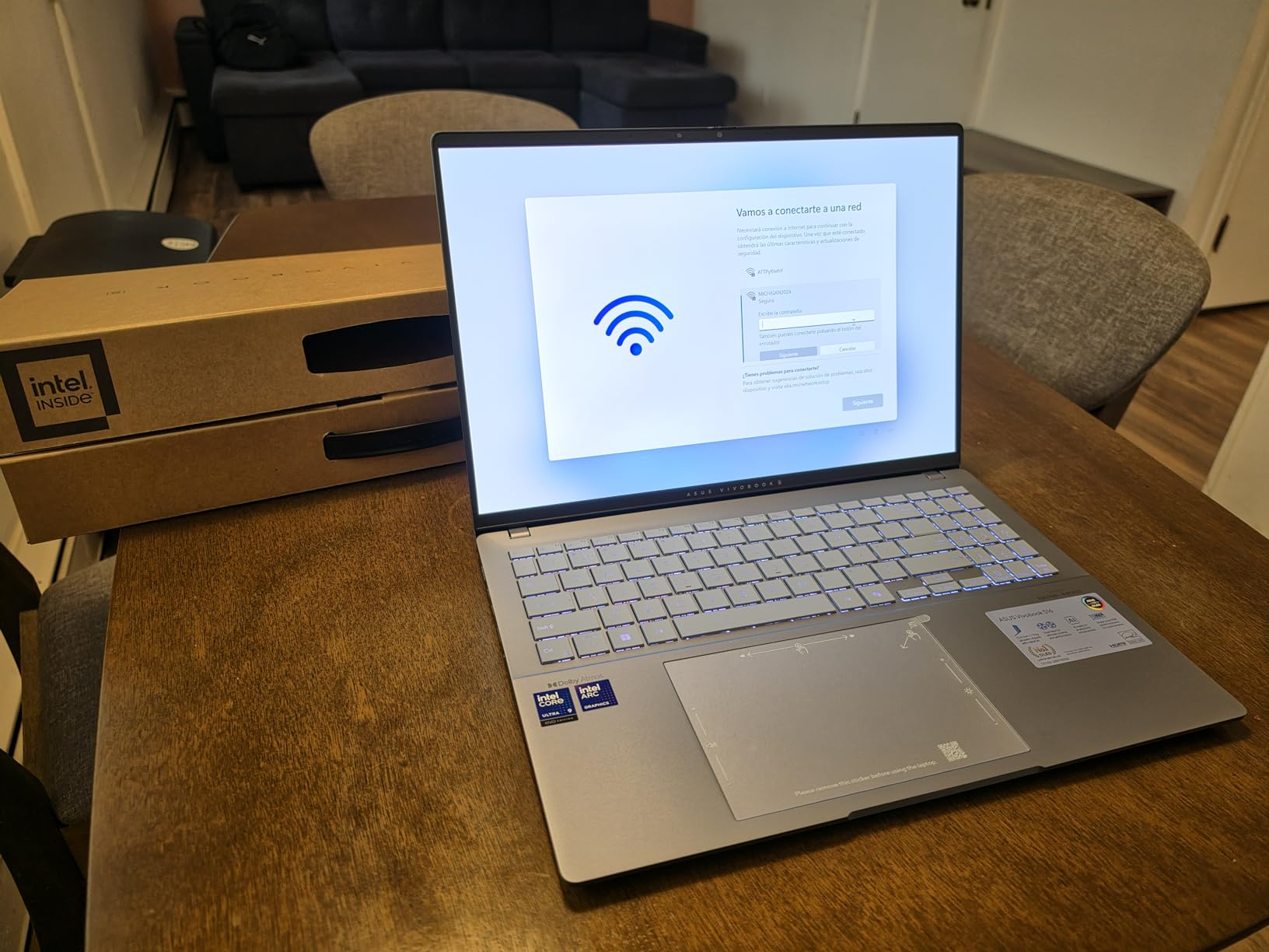 ASUS Vivobook S16 AI PC Laptop, 16-inch 2.8K OLED 120Hz, Intel Core Ultra 9 285H, 32GB RAM, 1TB SSD, RGB Backlit, Windows 11 Pro customer photo 1