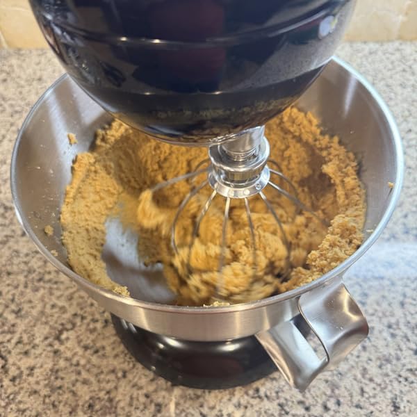 Hamilton Beach Die-Cast Metal Classic Electric Stand Mixer, 12 Speeds, 4.5-Quart Stainless Steel Bowl, Includes Flat Beater, Whisk, Dough Hook & Pour Shield, Powder-Coated Black Finish (63227N) customer photo 2