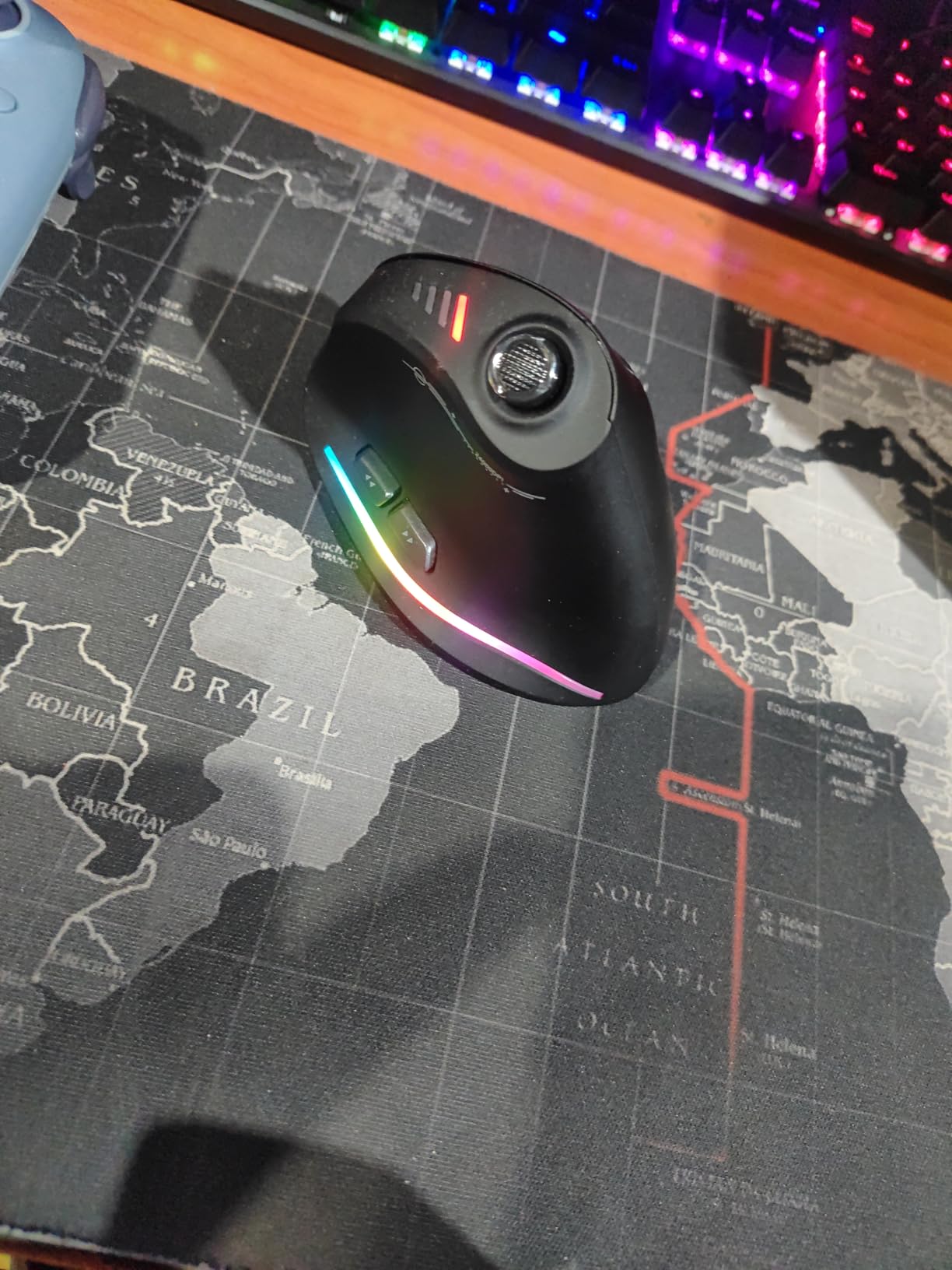 Gaming Mouse with Display, Wireless Vertical Ergonomic Mouse with Tri-Mode Connectivity, 7 Programmable RGB Buttons, 4000 DPI, Rechargeable for PC Laptop Mac customer photo 1