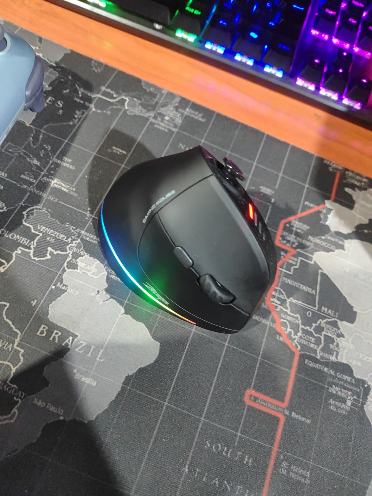 Gaming Mouse with Display, Wireless Vertical Ergonomic Mouse with Tri-Mode Connectivity, 7 Programmable RGB Buttons, 4000 DPI, Rechargeable for PC Laptop Mac customer photo 2