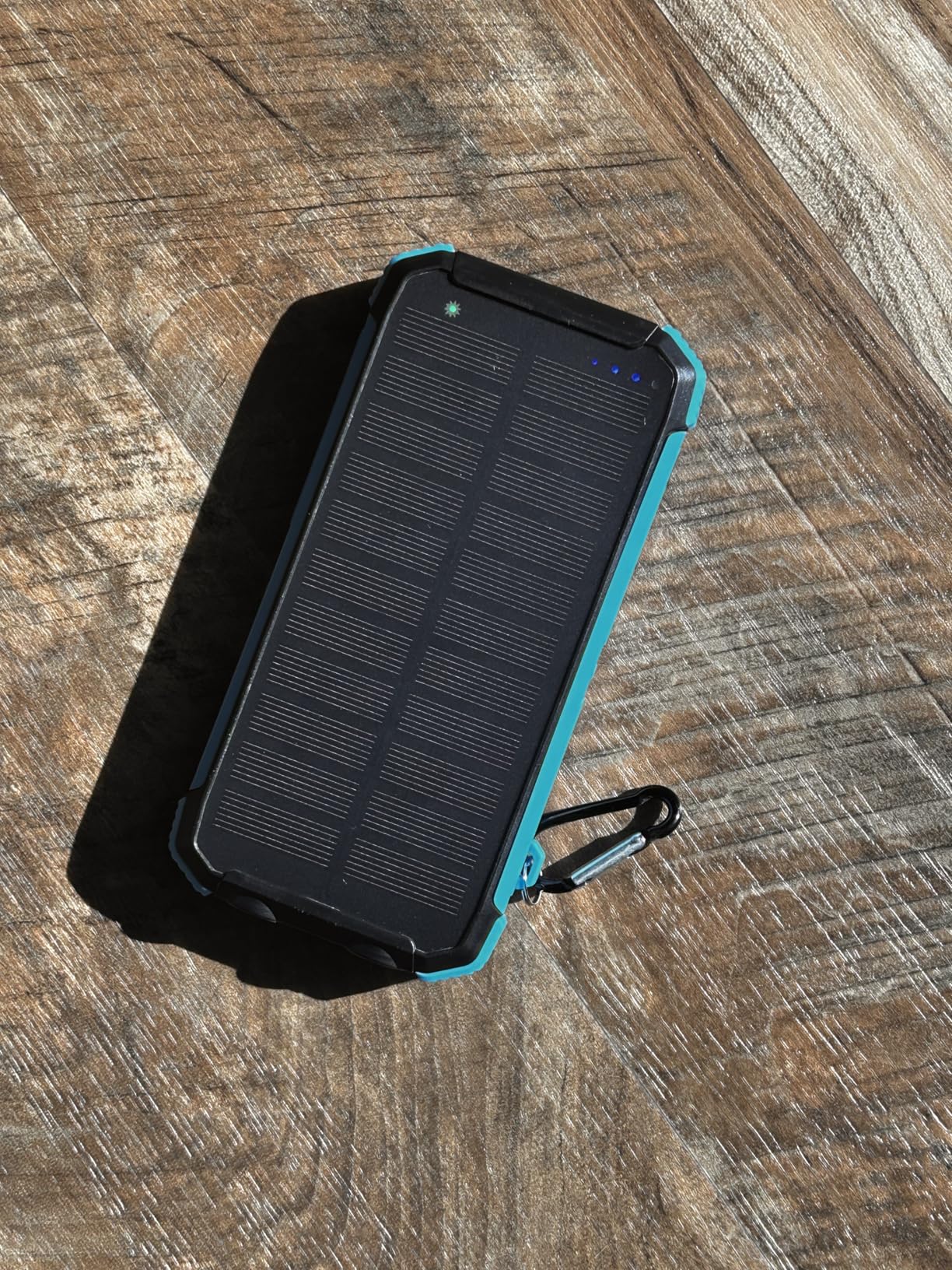 ERRBBIC Solar Charger Power Bank 20000mAh, Portable Wireless Charger, 15W Fast Charging External Battery Pack with Dual Flashlight and USB C Outputs, Outdoor Mobile Power Compatible with Cell Phones customer photo 1