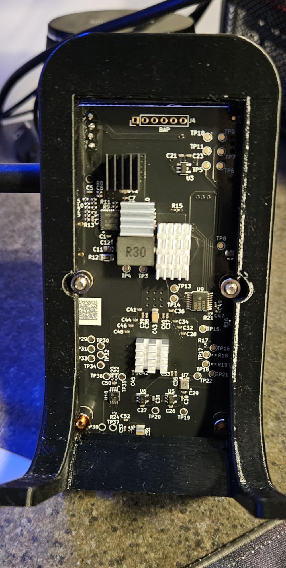 Gamma 601 Home Crypto Miner, YYSLUPING Bitcoin Miner, Open Source Solo BTC Mining Machine, BM1370 ASIC Chip, 1TH/s - 1.2TH/s SHA-256, 2.4G WiFi, incl. 5V Power Supply & Stand, White customer photo 2